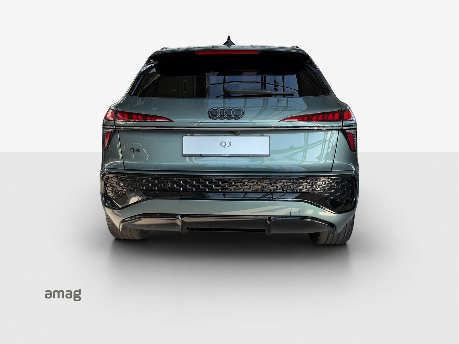 AUDI Q3 SUV TFSI 110 kW, Petrol, New car, Automatic - 3