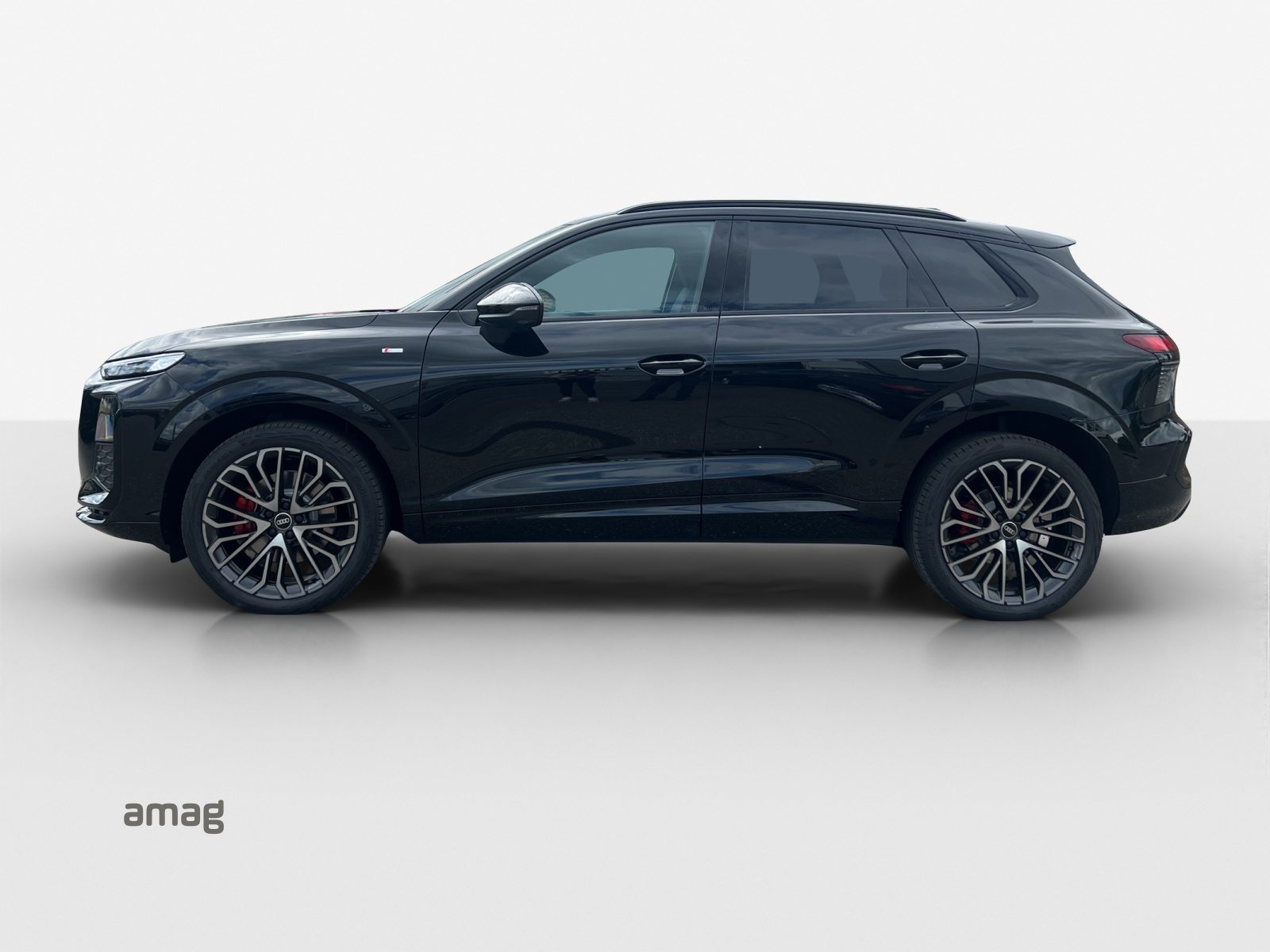 AUDI Q3 SUV TFSI 150 kW, Benzina, Auto nuove, Automatico - 2