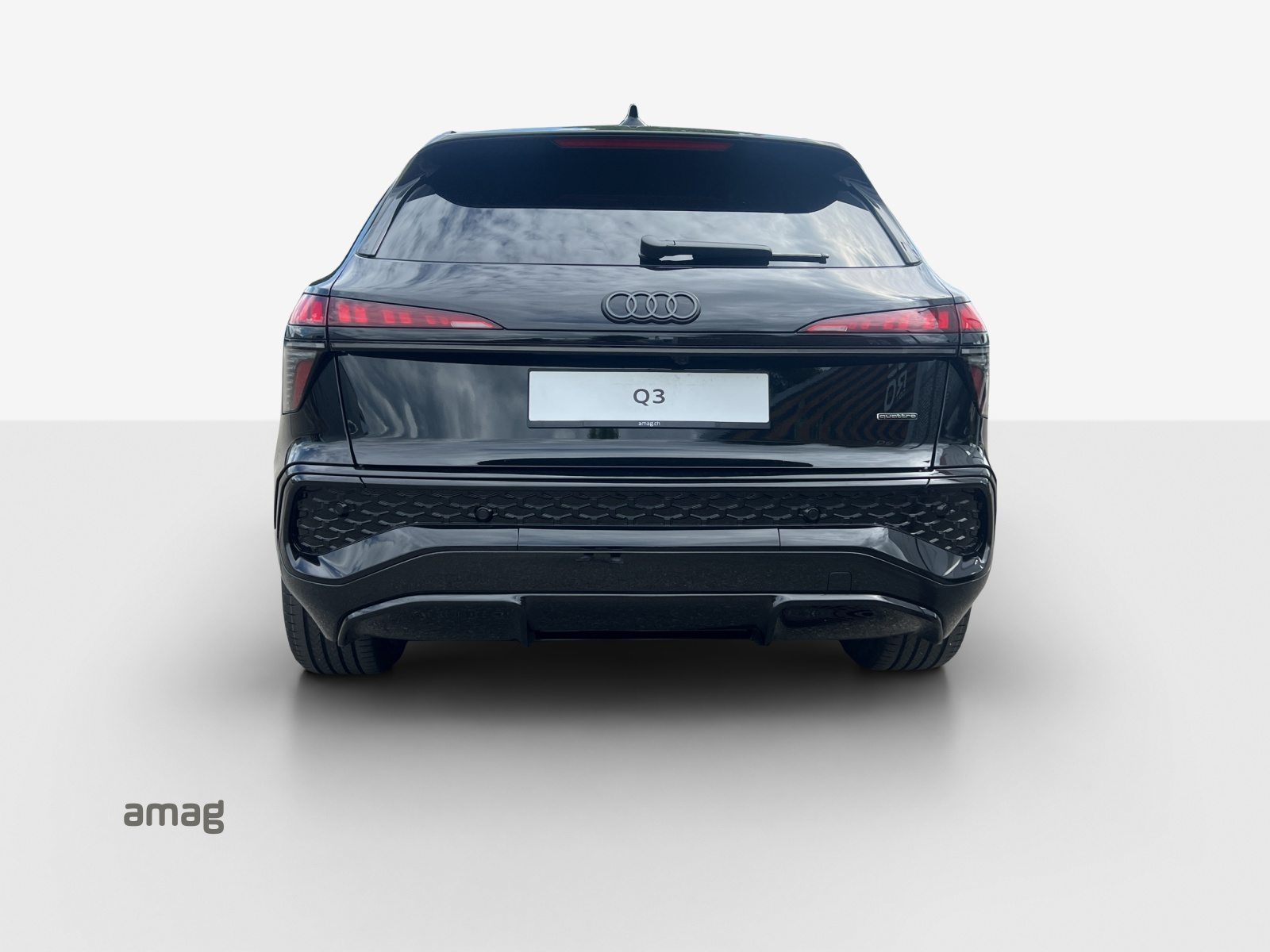 AUDI Q3 SUV TFSI 150 kW, Benzina, Auto nuove, Automatico - 4
