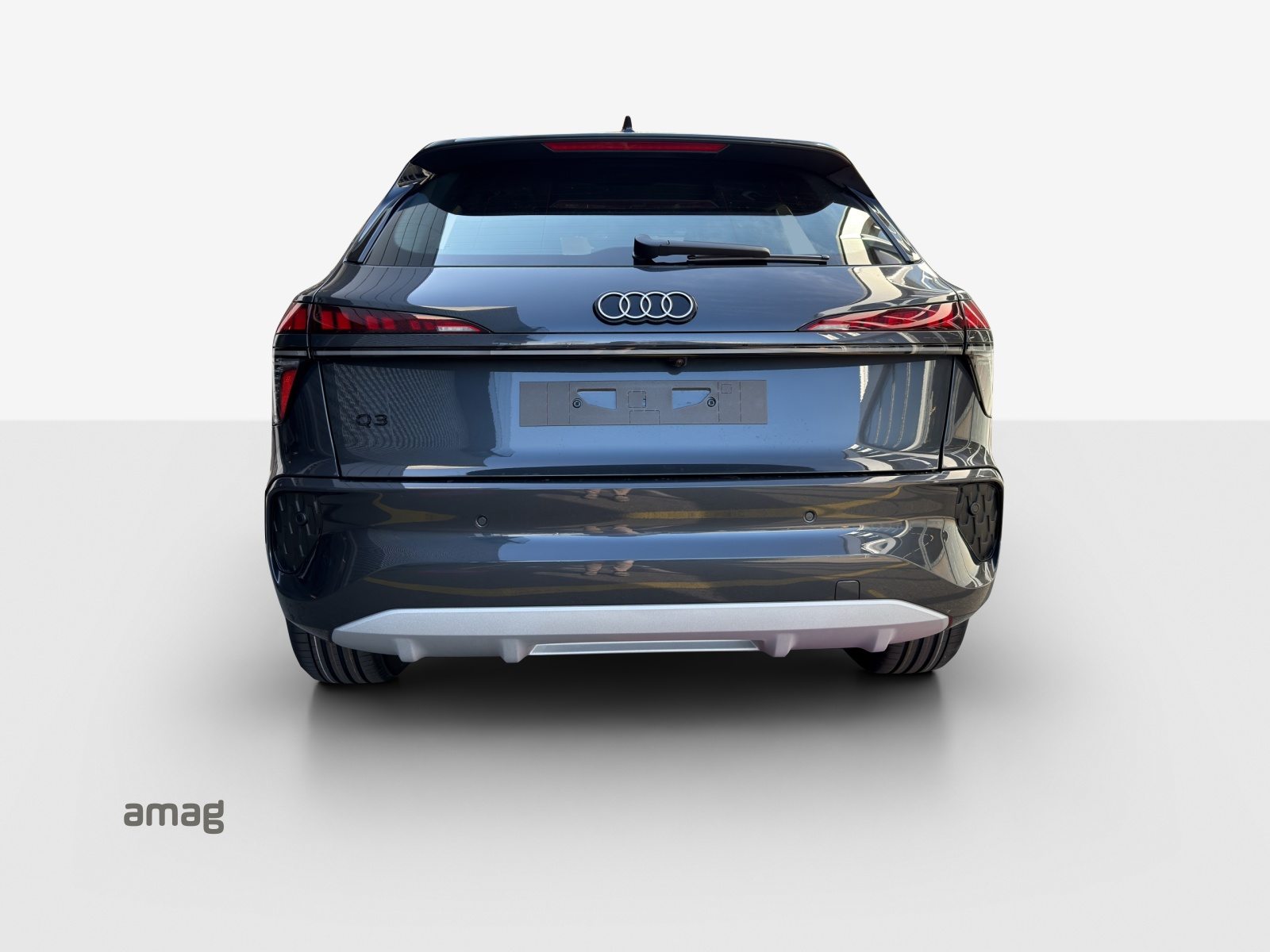 AUDI Q3 SUV TFSI 110 kW, Essence, Voiture nouvelle, Automatique - 4