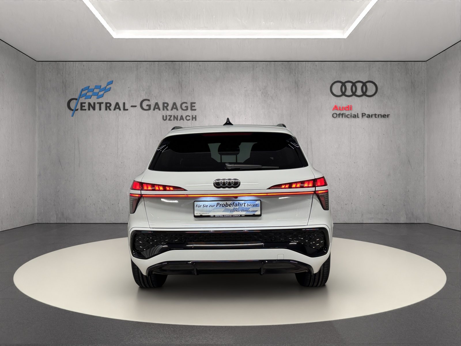 AUDI Q3 SUV e-hybrid 200 kW, Full-Hybrid Petrol/Electric, New car, Automatic - 4