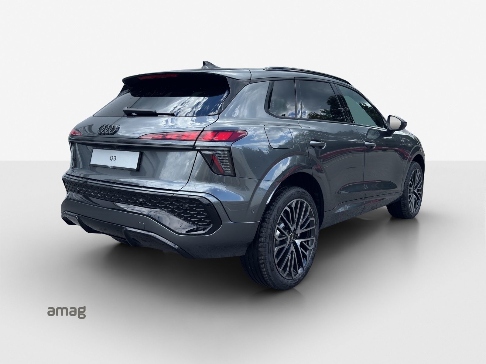 AUDI Q3 SUV e-hybrid 200 kW, Full-Hybrid Petrol/Electric, New car, Automatic - 5