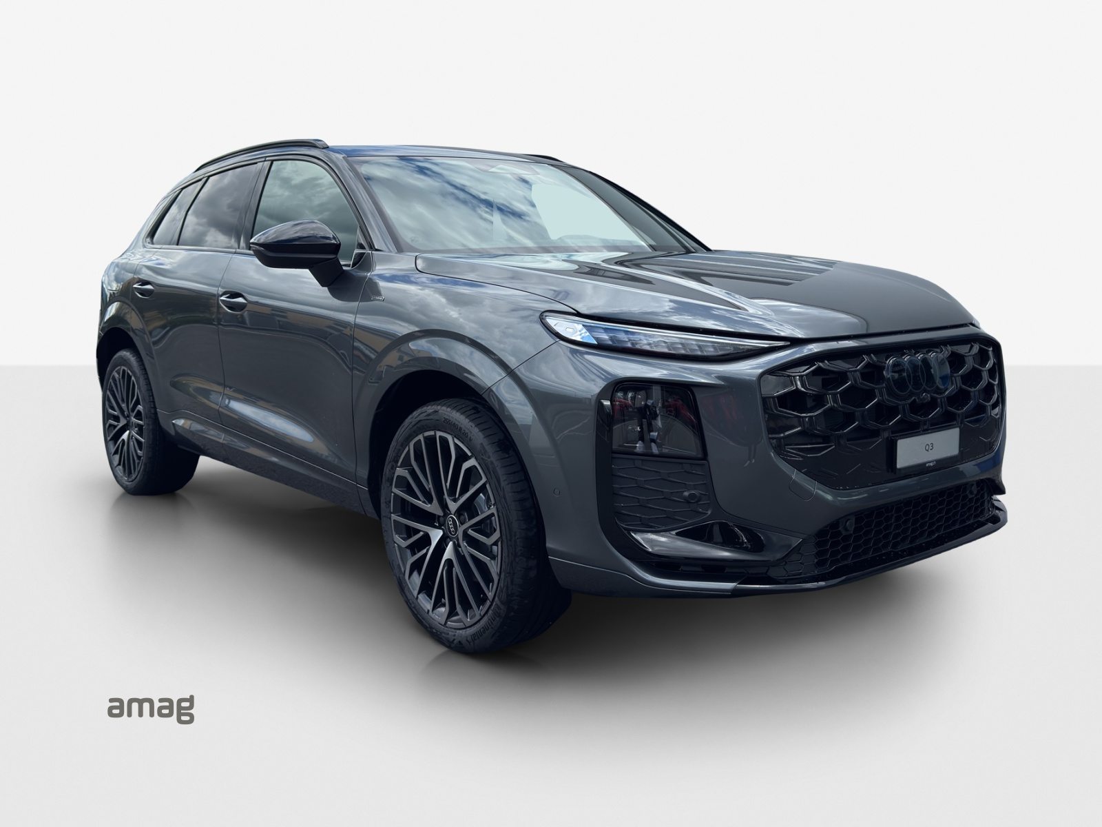 AUDI Q3 SUV e-hybrid 200 kW, Full-Hybrid Petrol/Electric, New car, Automatic - 6