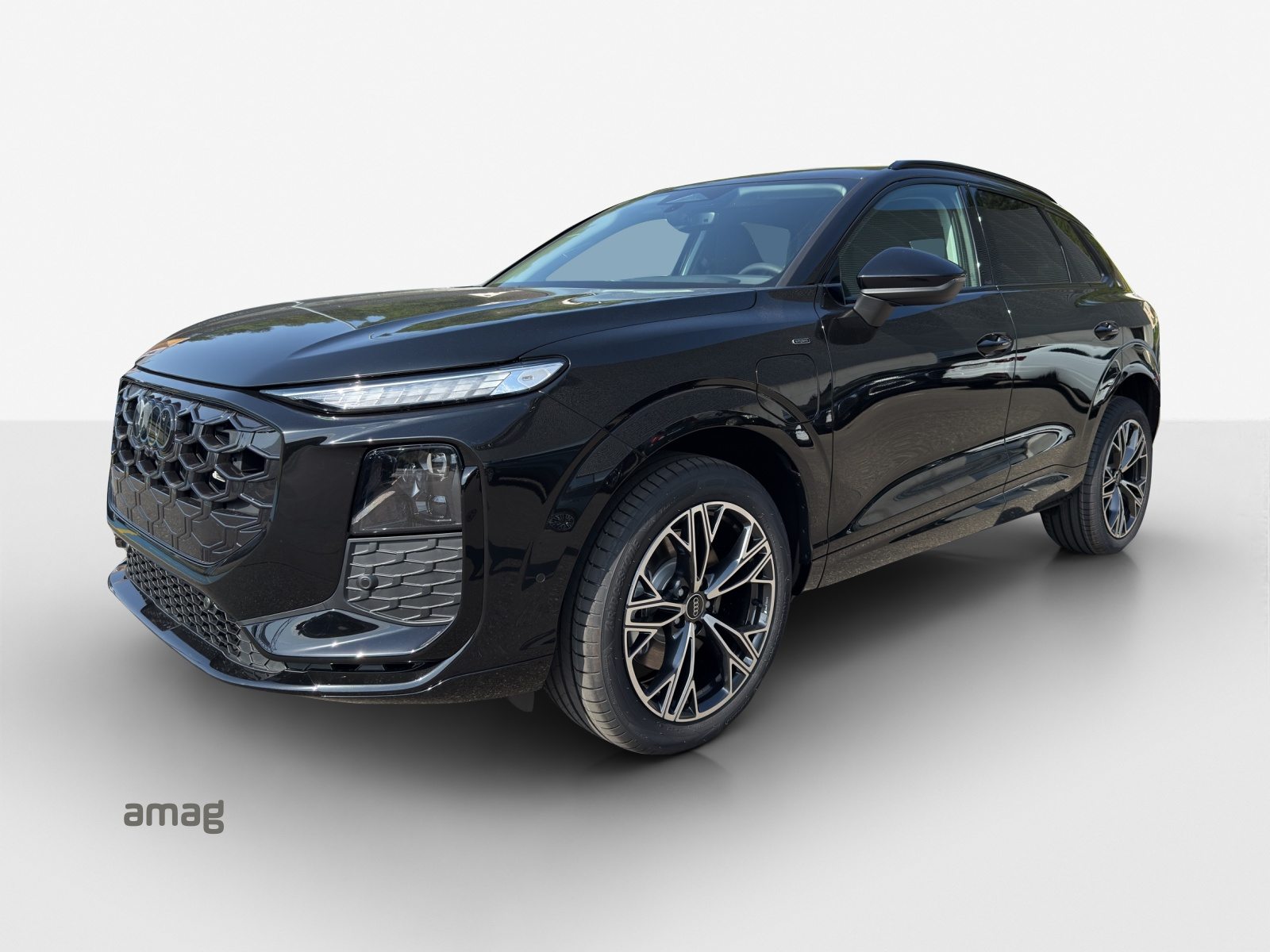AUDI Q3 SUV e-hybrid 200 kW