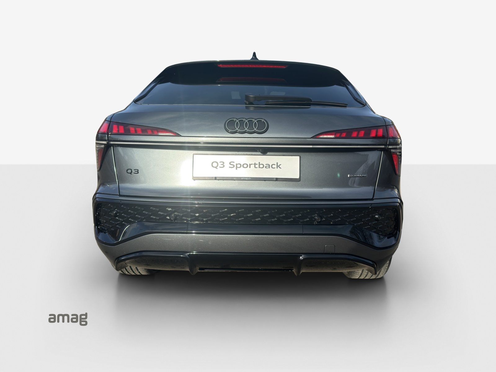 AUDI Q3 SB TFSI 195 kW, Petrol, New car, Automatic - 4