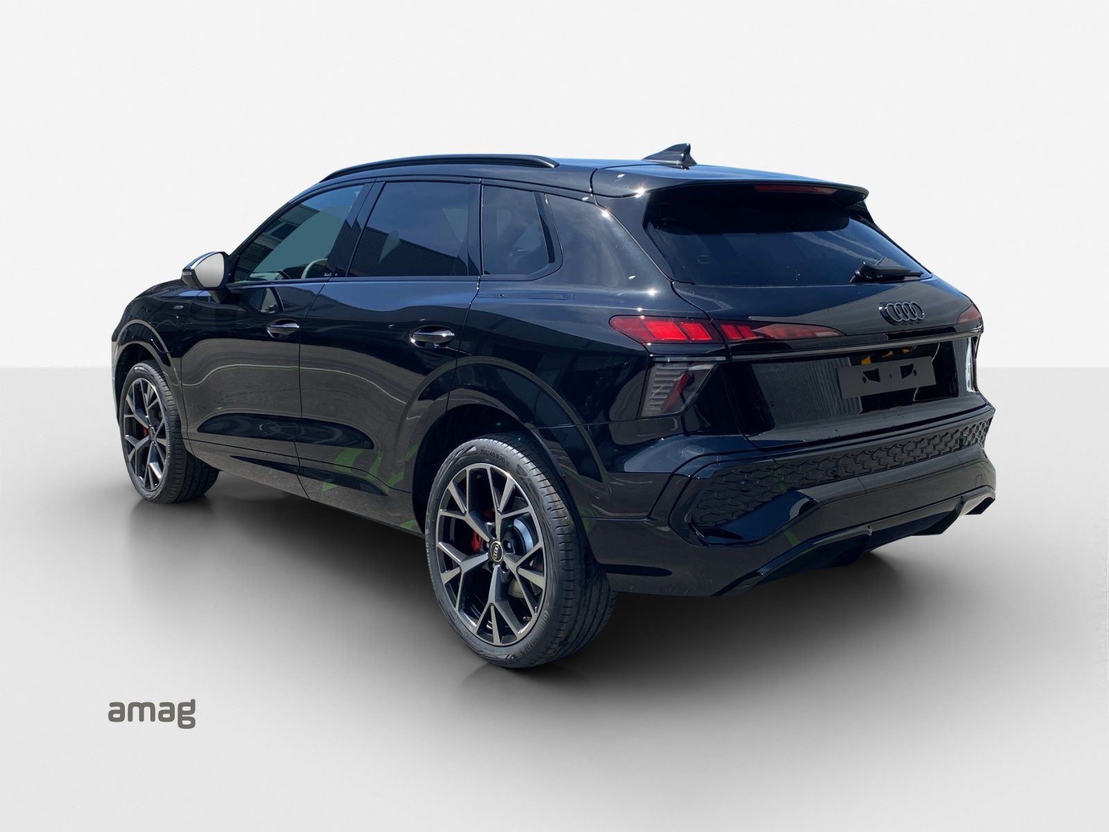 AUDI Q3 SUV e-hybrid 200 kW, Voll-Hybrid Benzin/Elektro, Neuwagen, Automatik - 3