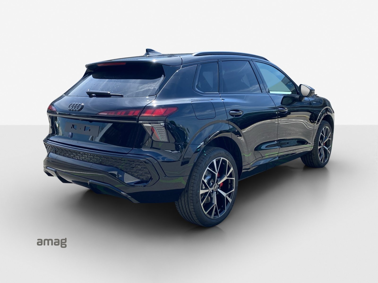 AUDI Q3 SUV e-hybrid 200 kW, Voll-Hybrid Benzin/Elektro, Neuwagen, Automatik - 5