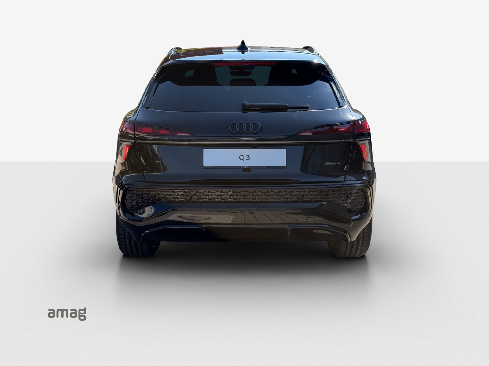 AUDI Q3 SUV TFSI 150 kW, Essence, Voiture nouvelle, Automatique - 4
