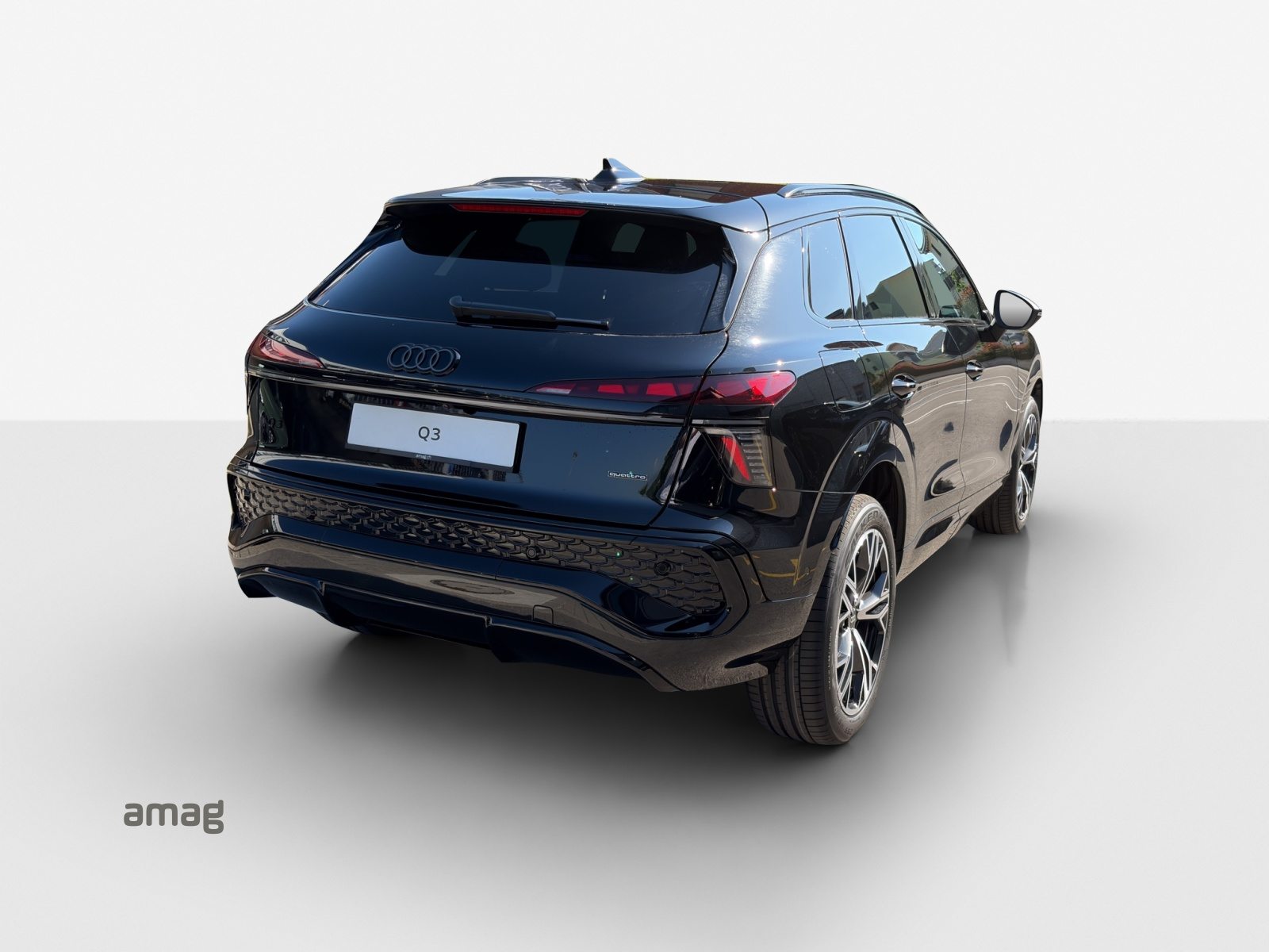 AUDI Q3 SUV TFSI 150 kW, Essence, Voiture nouvelle, Automatique - 5