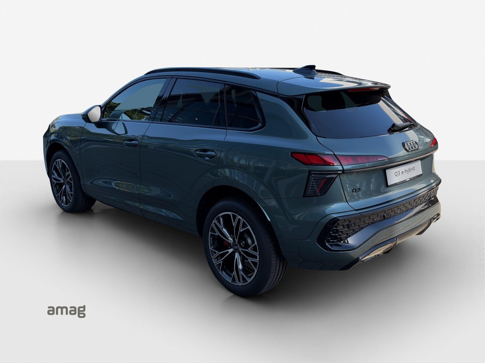 AUDI Q3 SUV e-hybrid 200 kW, Hybride Intégral Essence/Électricité, Voiture nouvelle, Automatique - 3