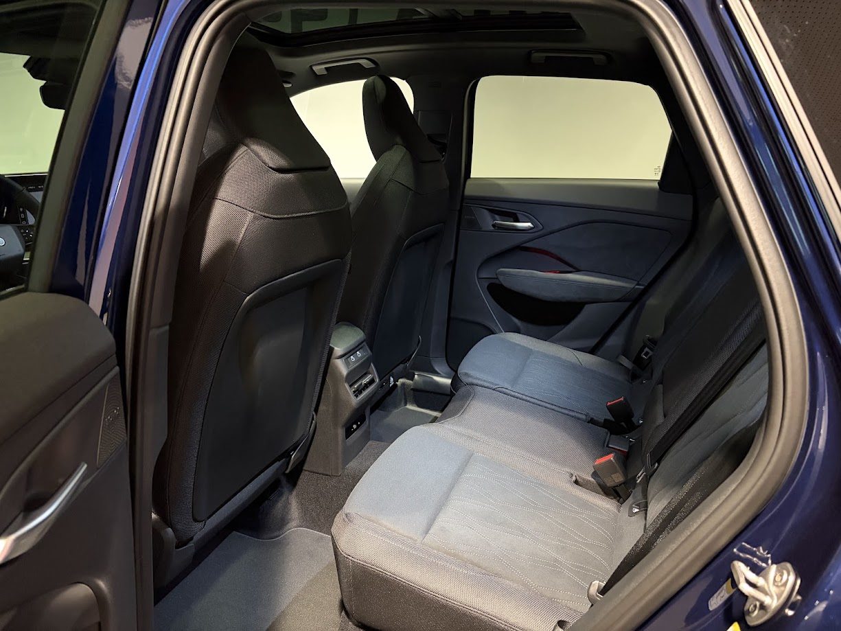 AUDI Q3 SUV TFSI 195 kW, Essence, Voiture nouvelle, Automatique - 5