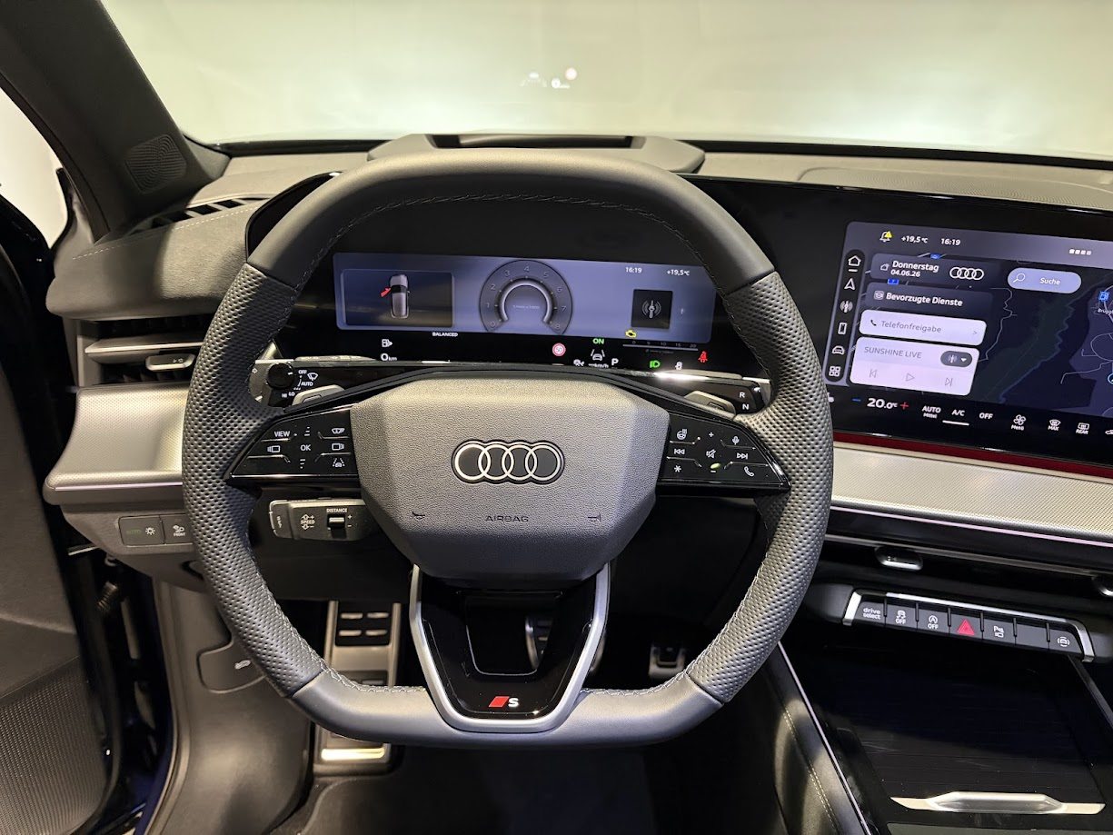 AUDI Q3 SUV TFSI 195 kW, Essence, Voiture nouvelle, Automatique - 6