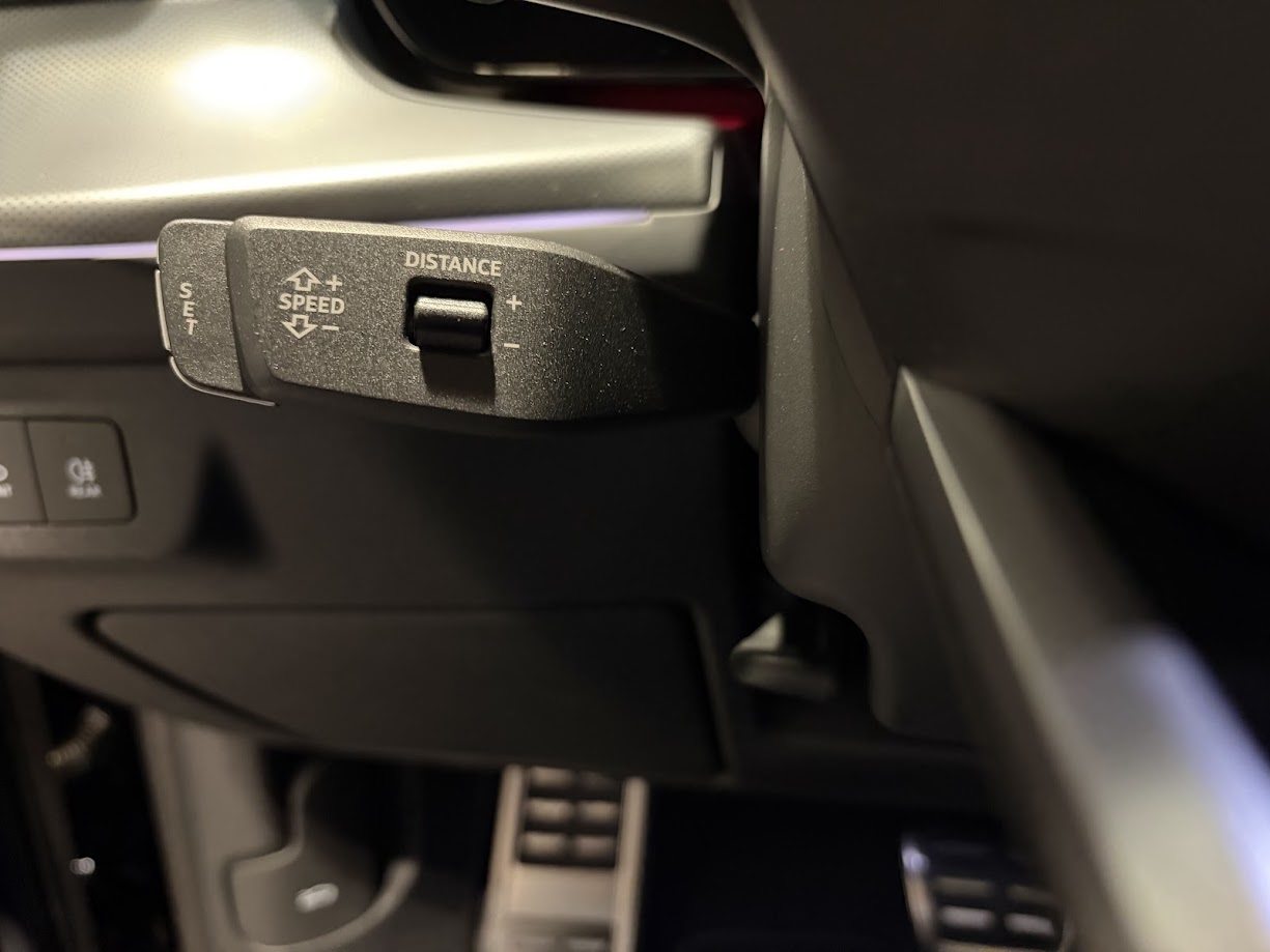 AUDI Q3 SUV TFSI 195 kW, Essence, Voiture nouvelle, Automatique - 7