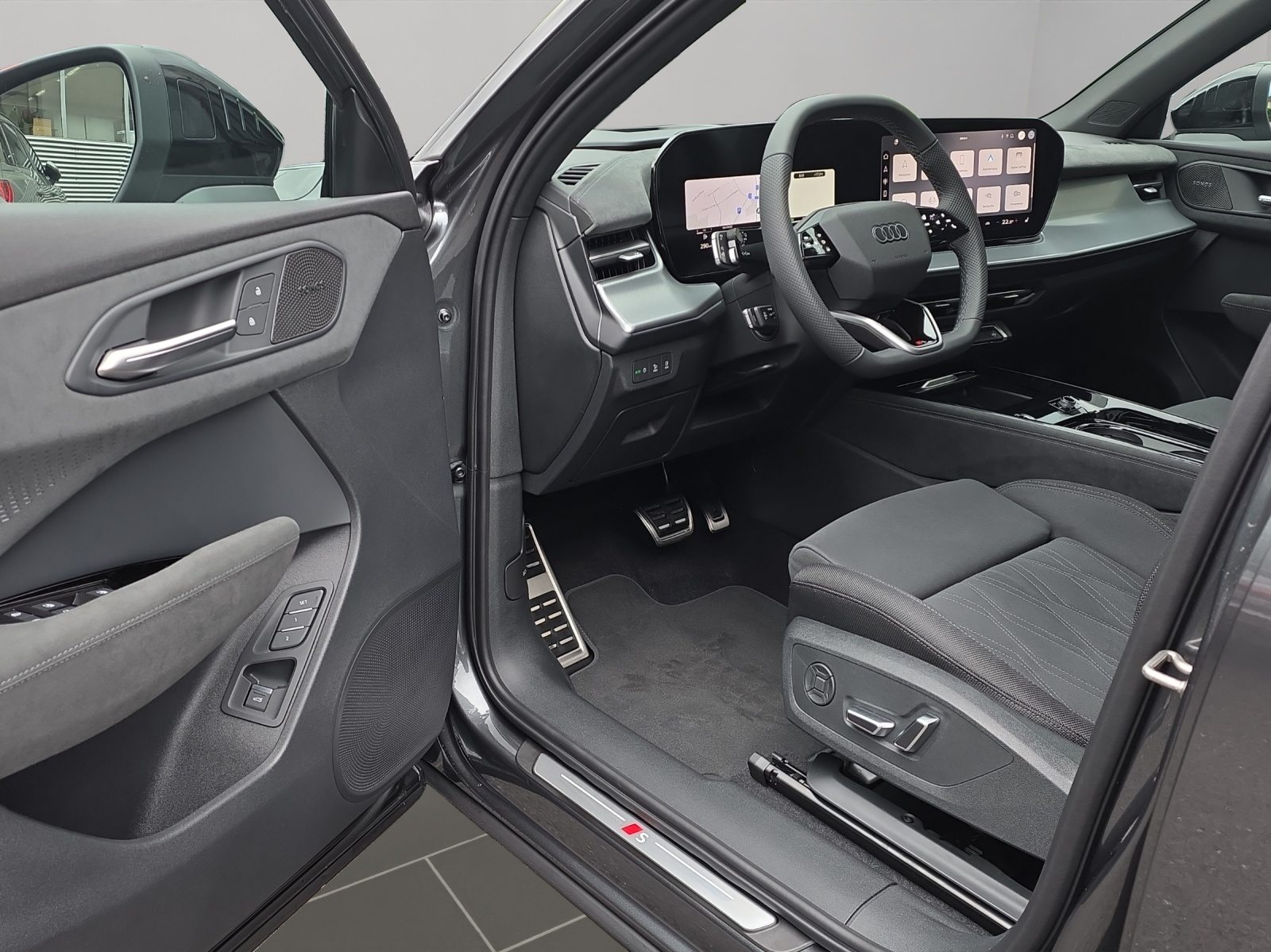 AUDI Q3 SUV TFSI 195 kW, Benzin, Neuwagen, Automatik - 5