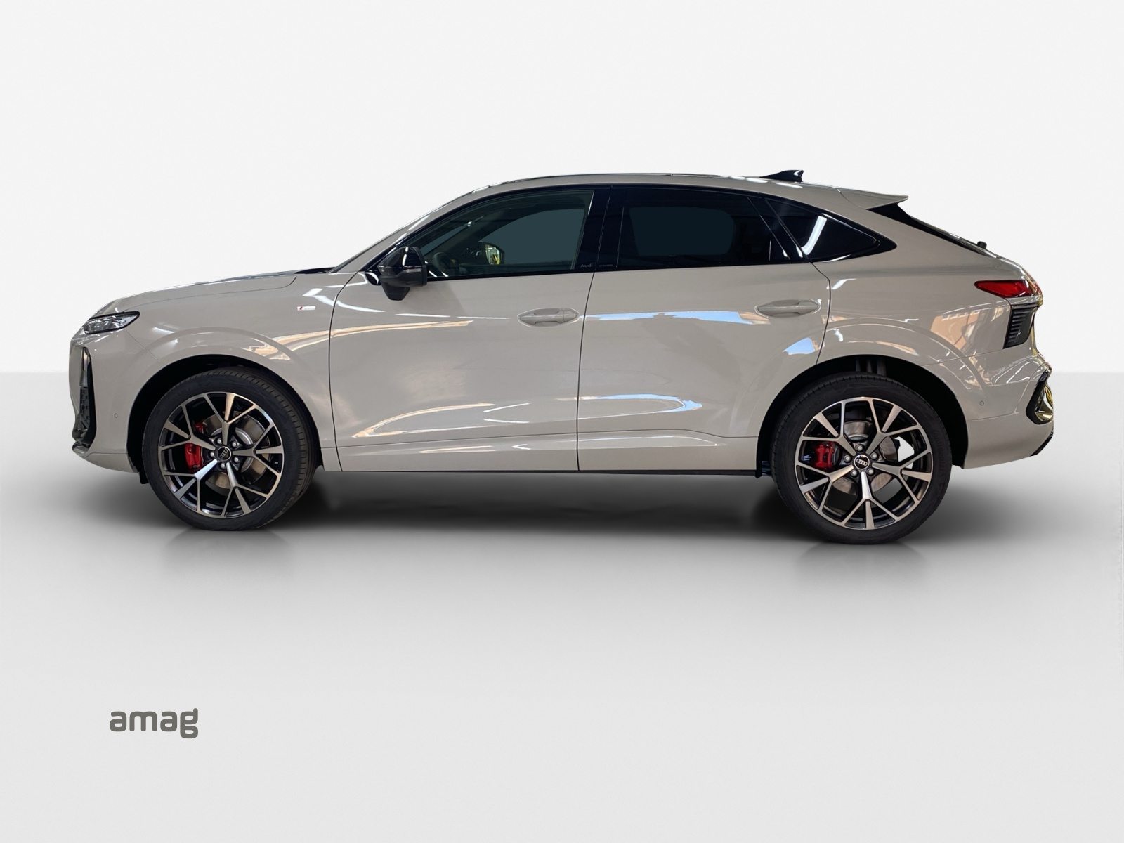 AUDI Q3 SB TFSI 195 kW, Benzina, Auto nuove, Automatico - 2