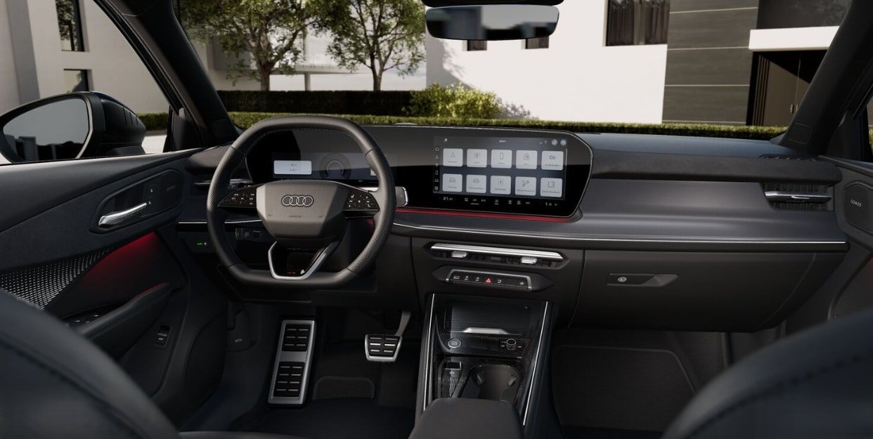 AUDI Q3 SUV TFSI quattro 150 kW, Benzina, Auto nuove, Automatico - 7
