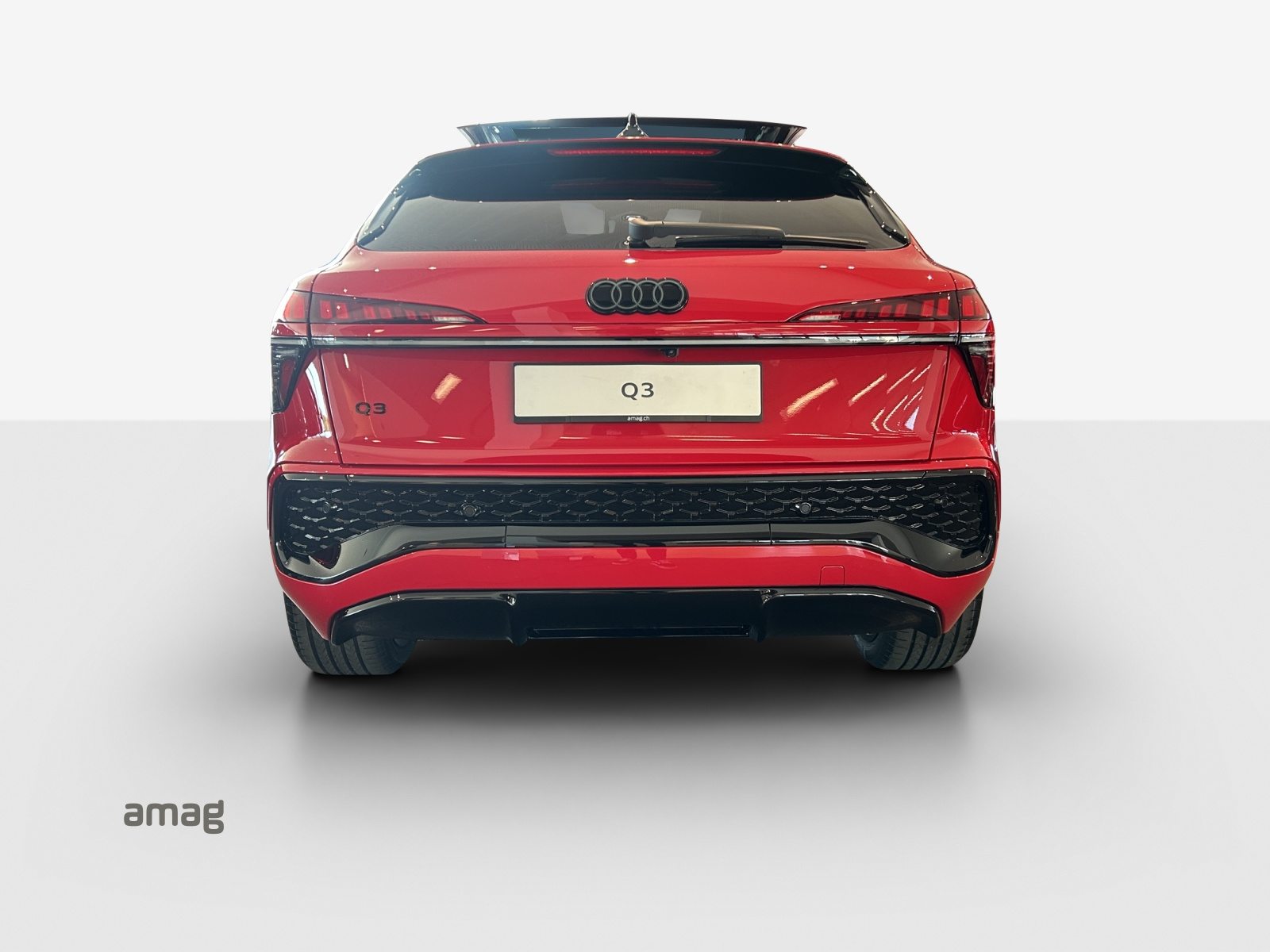 AUDI Q3 SB TFSI 110 kW, Benzin, Neuwagen, Automatik - 4