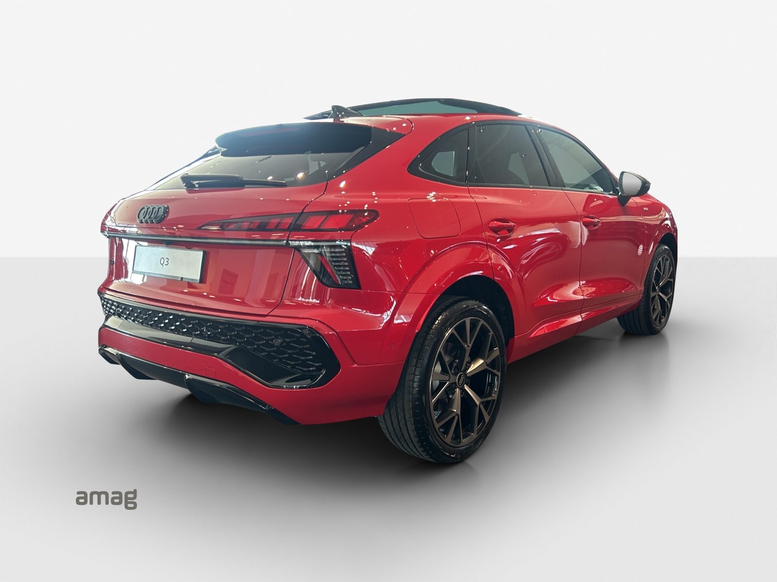 AUDI Q3 SB TFSI 110 kW, Benzin, Neuwagen, Automatik - 5