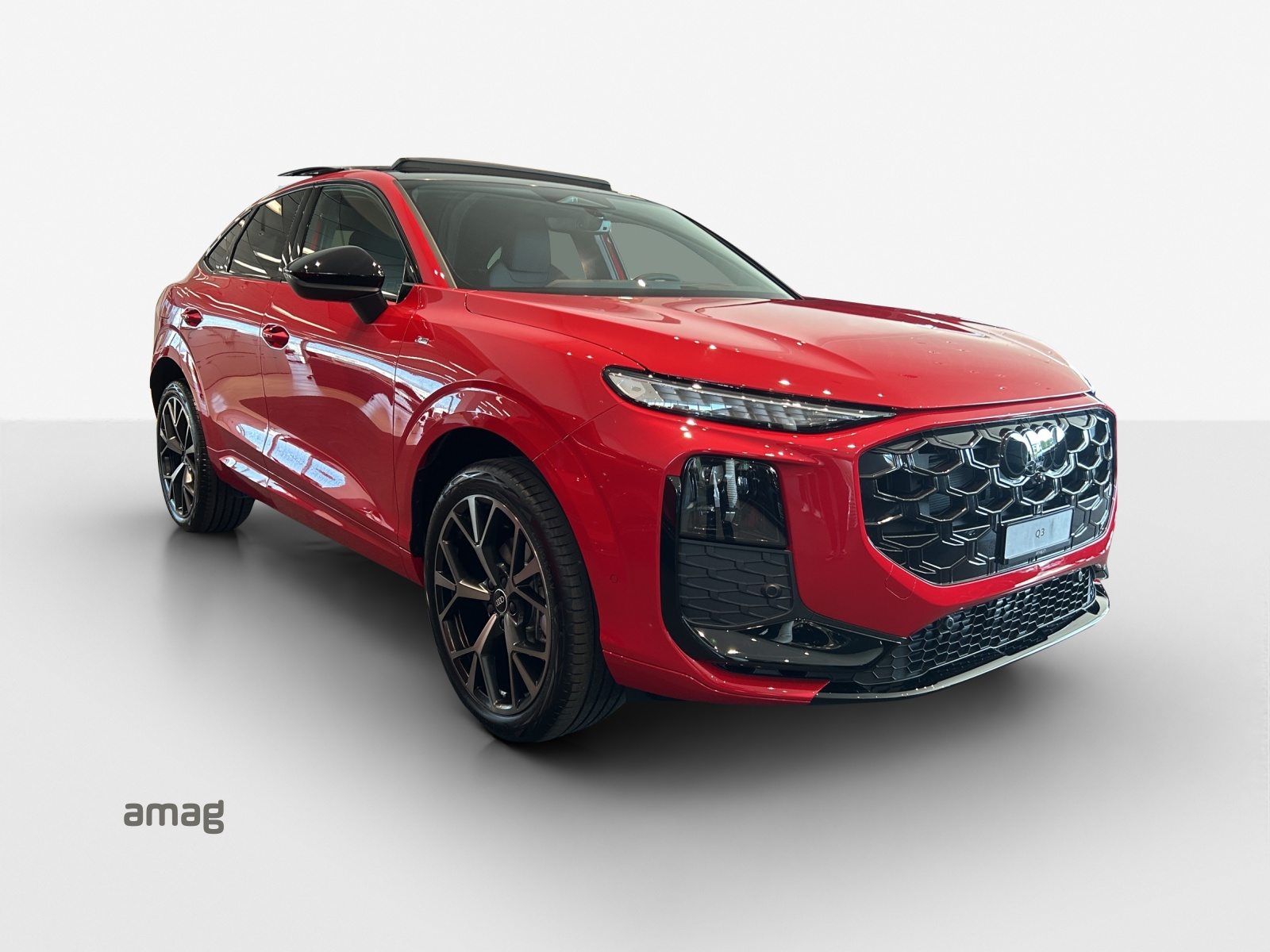 AUDI Q3 SB TFSI 110 kW, Benzin, Neuwagen, Automatik - 6