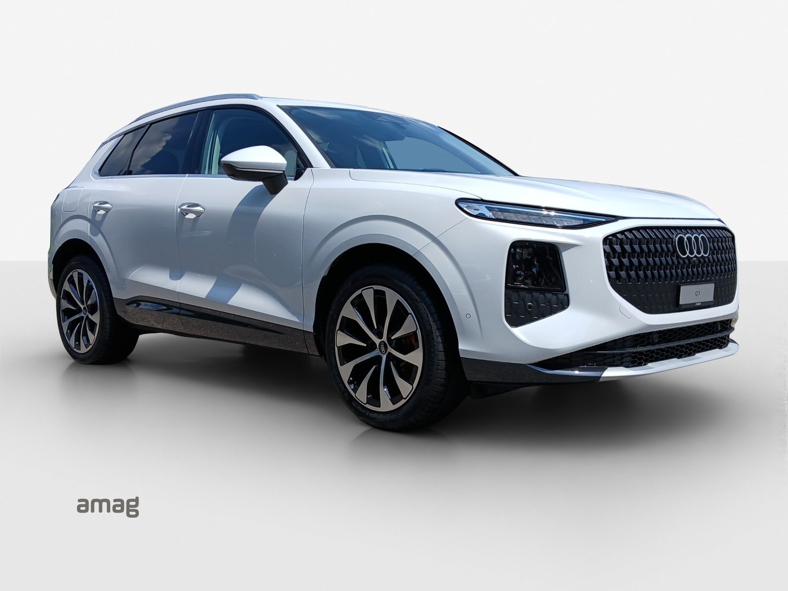AUDI Q3 SUV TFSI 110 kW, Essence, Voiture nouvelle, Automatique - 6