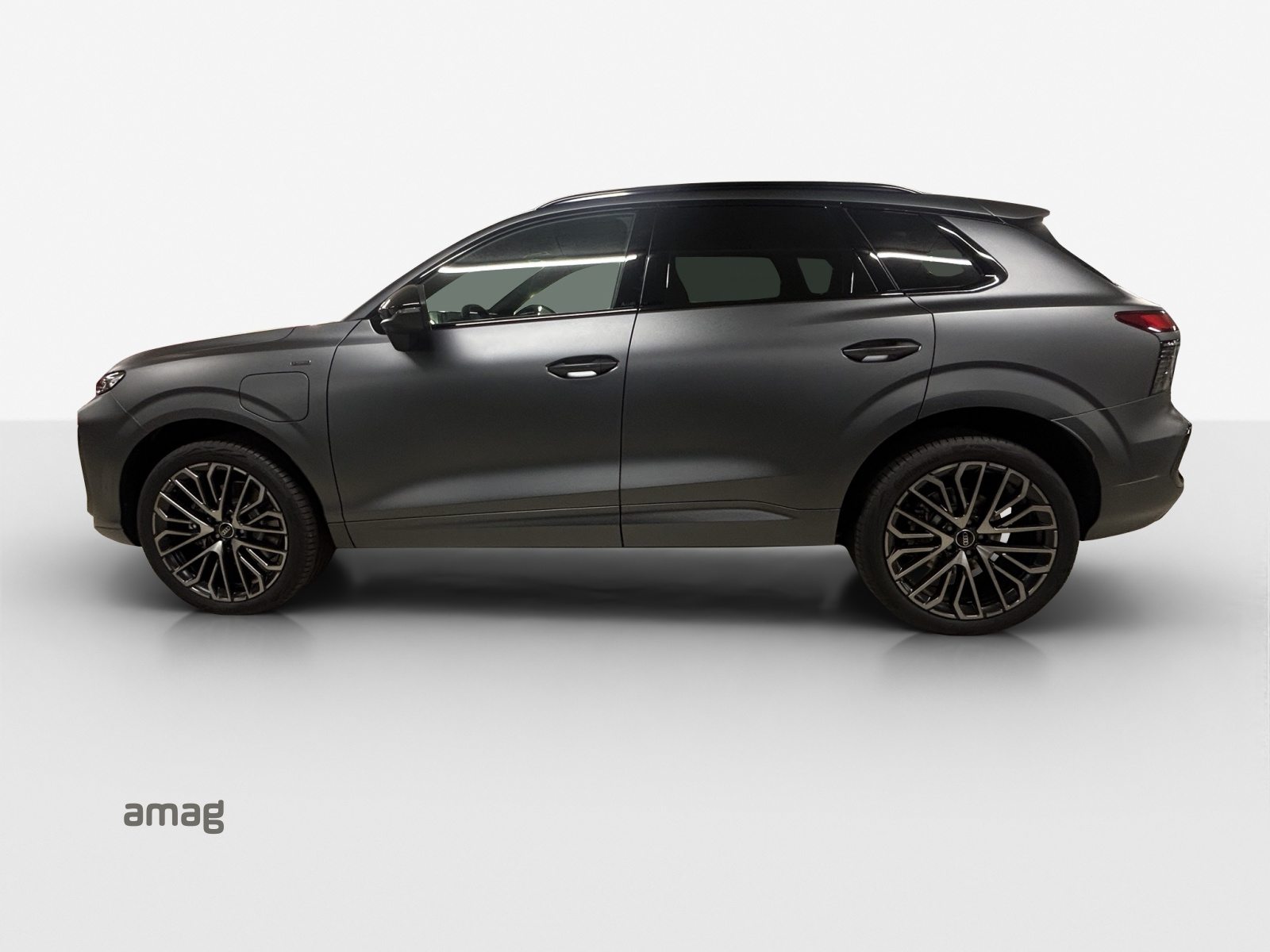AUDI Q3 SUV e-hybrid 200 kW, Voll-Hybrid Benzin/Elektro, Neuwagen, Automatik - 2