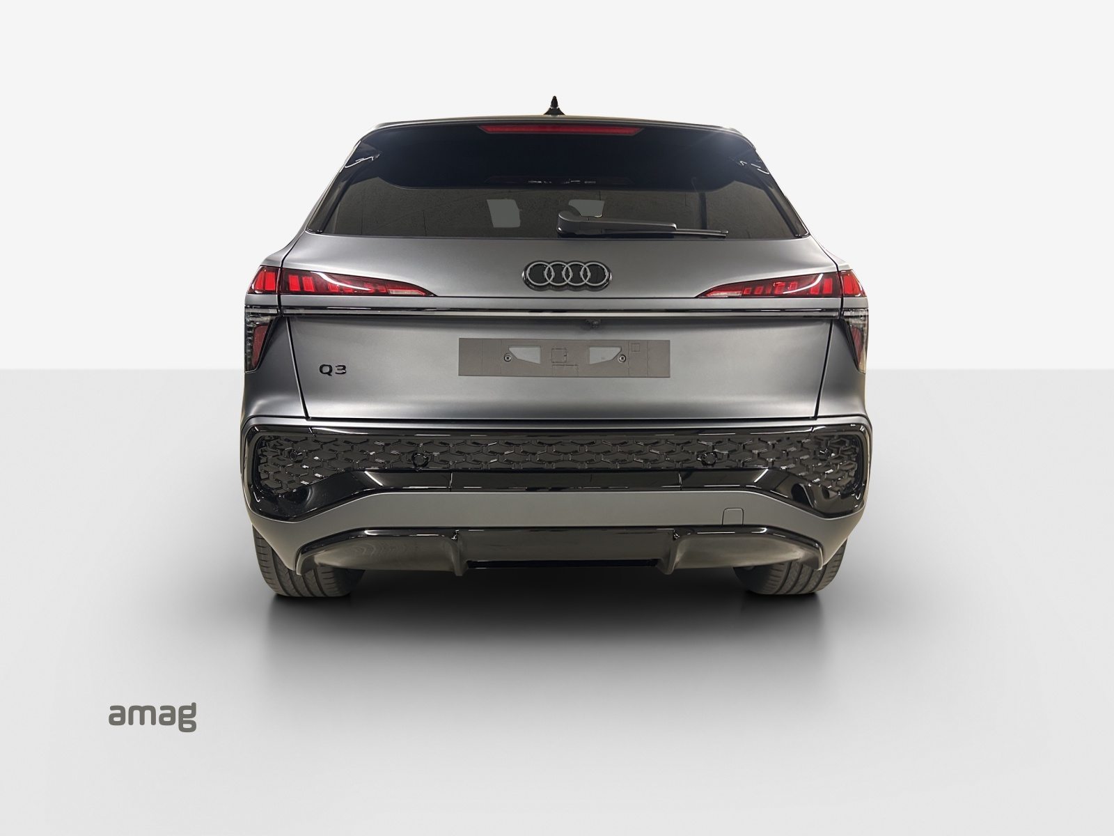 AUDI Q3 SUV e-hybrid 200 kW, Voll-Hybrid Benzin/Elektro, Neuwagen, Automatik - 4