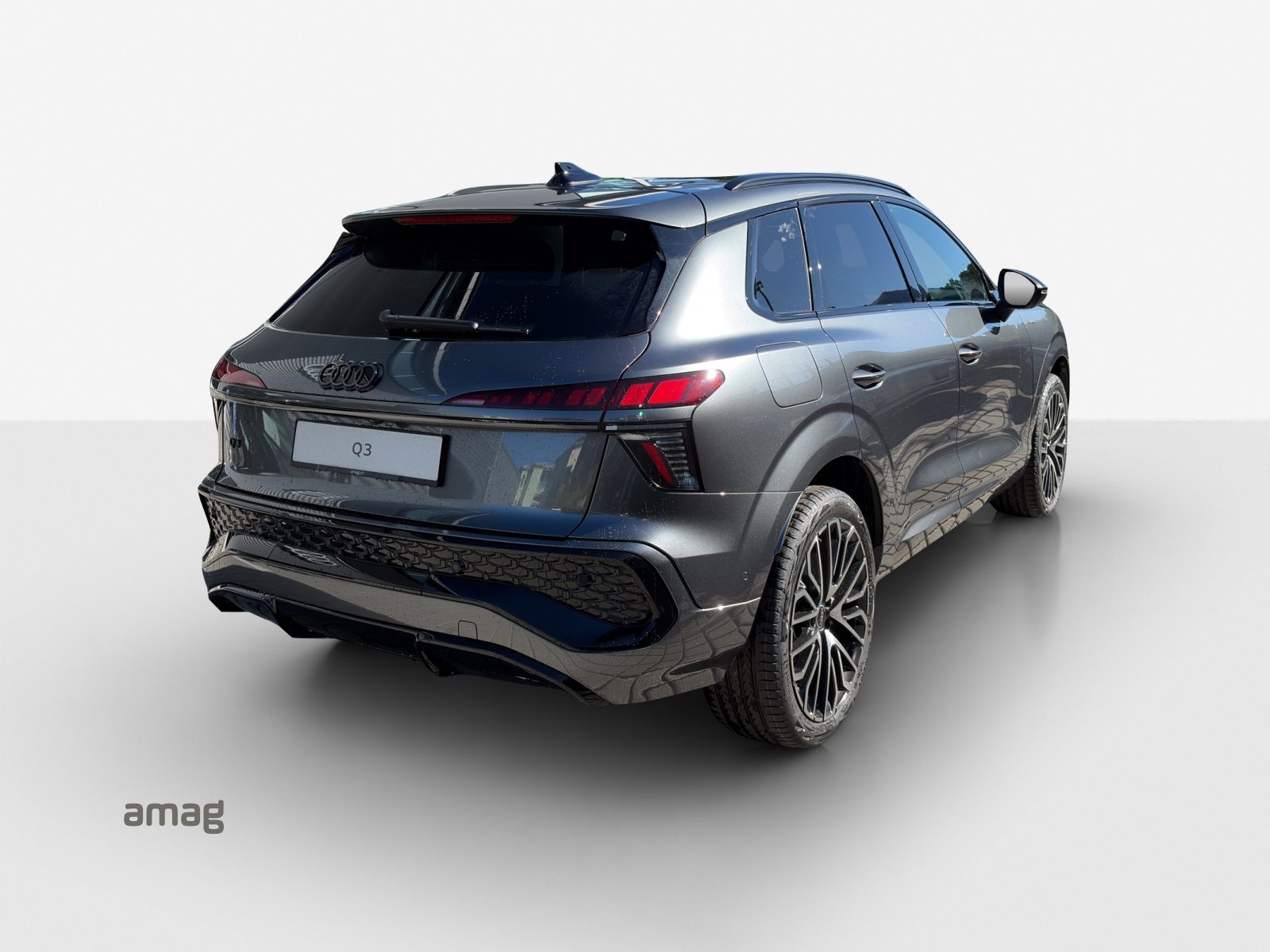 AUDI Q3 SUV TFSI 110 kW, Essence, Voiture nouvelle, Automatique - 5