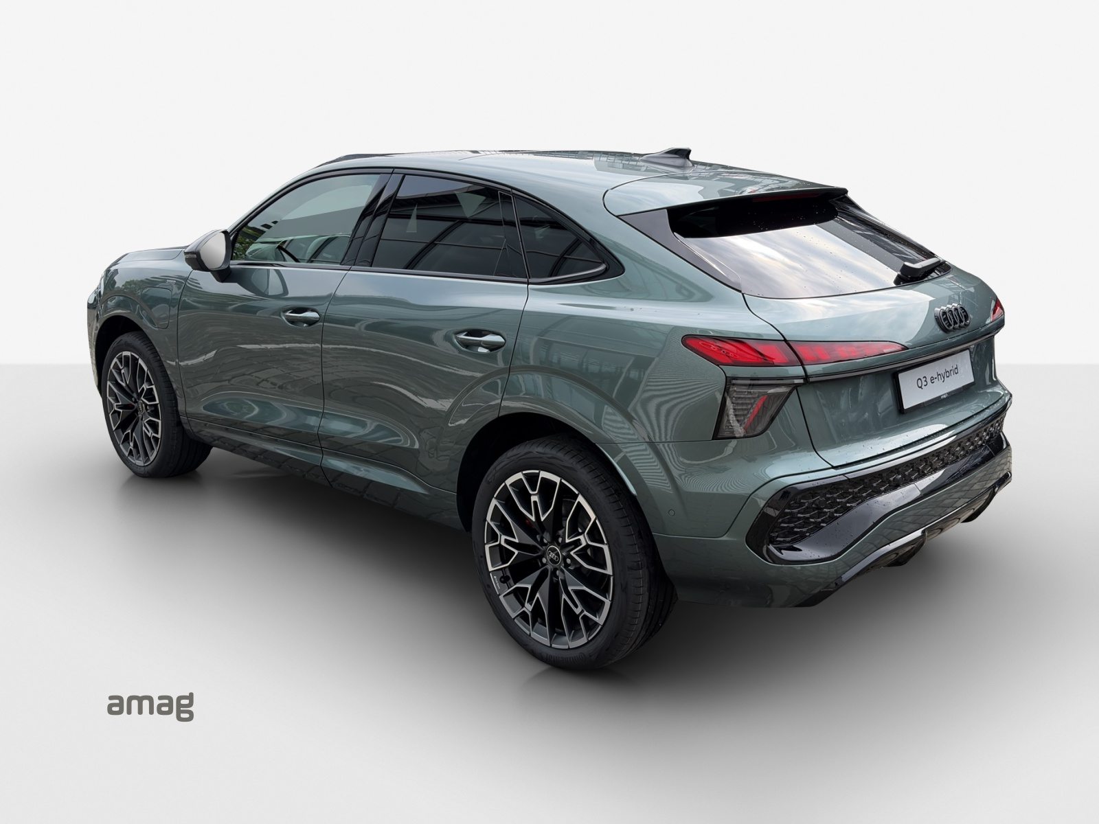 AUDI Q3 SB e-hybrid 200 kW, Hybride Intégral Essence/Électricité, Voiture nouvelle, Automatique - 3