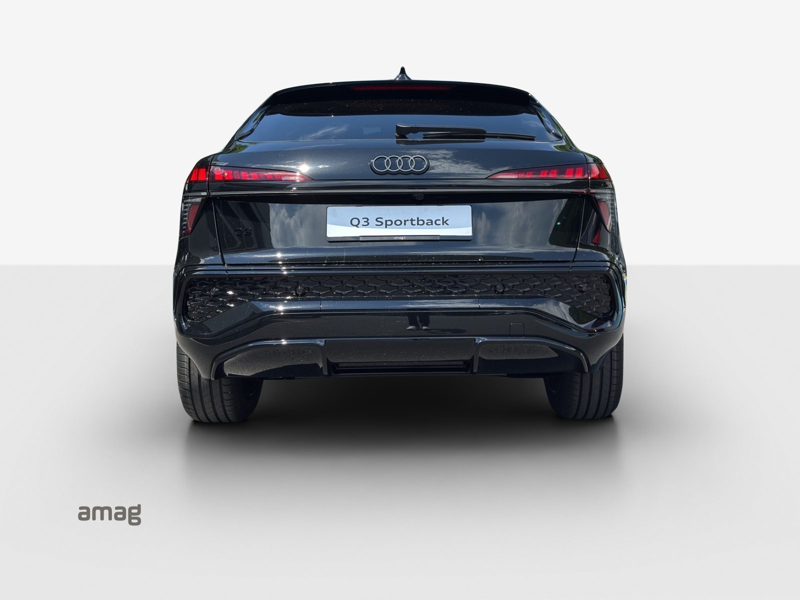 AUDI Q3 SB e-hybrid 200 kW, Full-Hybrid Petrol/Electric, New car, Automatic - 4