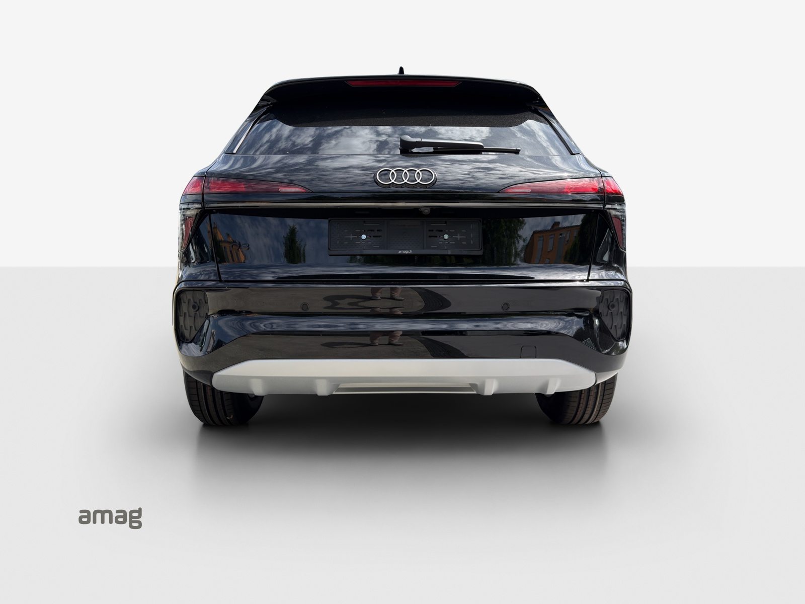 AUDI Q3 SUV TFSI 110 kW, Essence, Voiture nouvelle, Automatique - 4