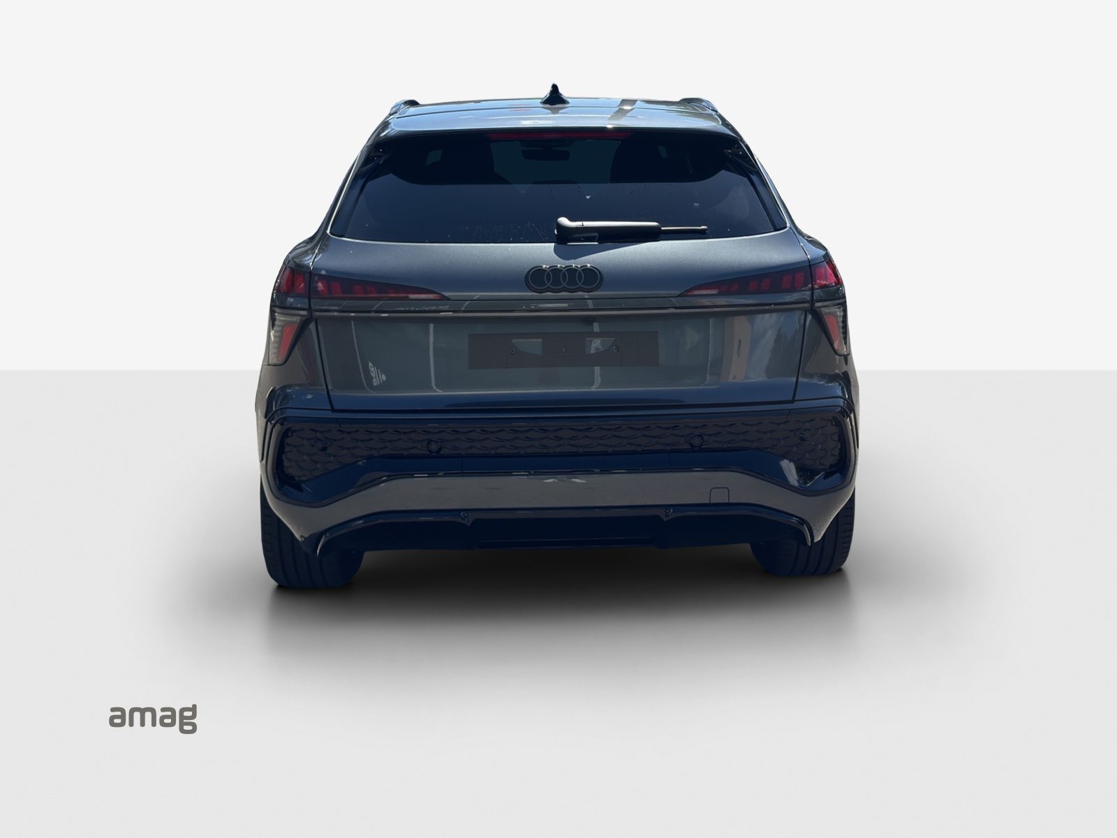AUDI Q3 SUV e-hybrid 200 kW, Voll-Hybrid Benzin/Elektro, Neuwagen, Automatik - 4
