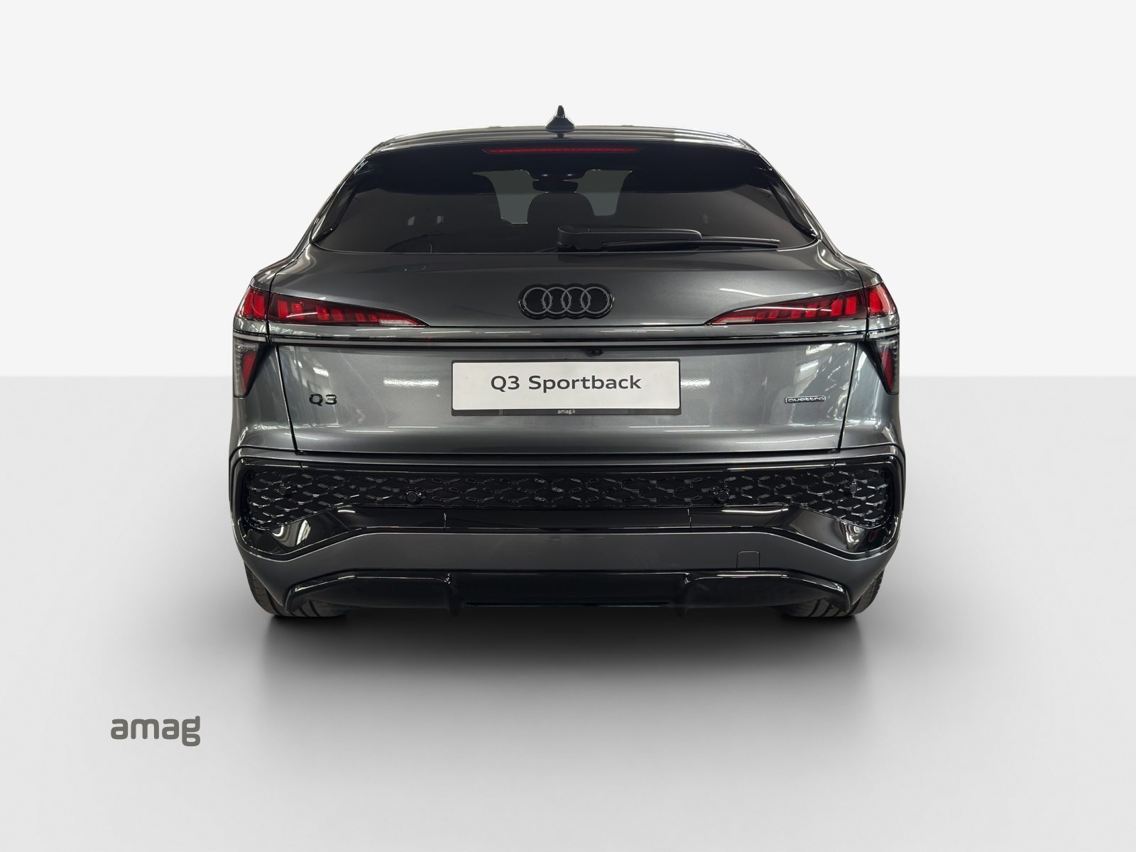 AUDI Q3 SB TFSI 195 kW, Benzin, Neuwagen, Automatik - 4