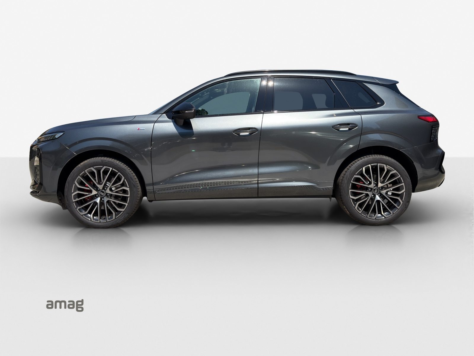 AUDI Q3 SUV TFSI 150 kW, Benzina, Auto nuove, Automatico - 2
