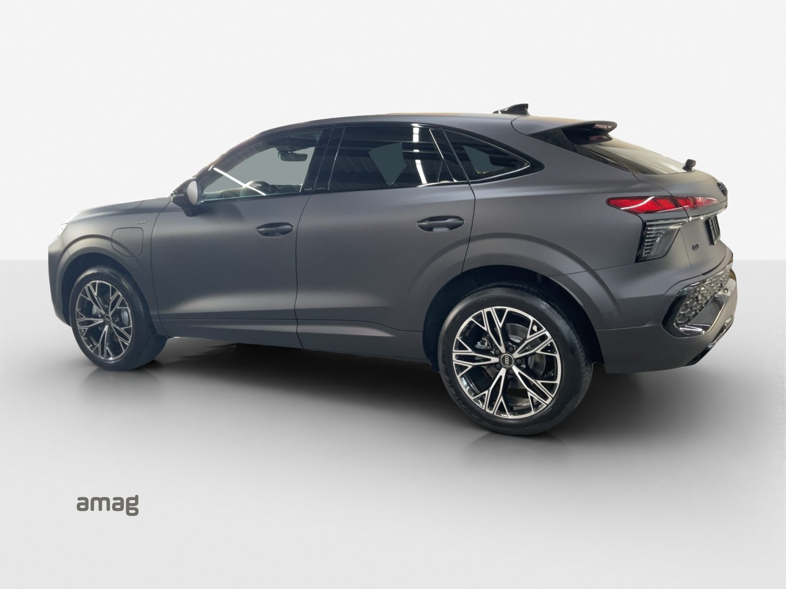 AUDI Q3 SB e-hybrid 200 kW, Full-Hybrid Petrol/Electric, New car, Automatic - 3