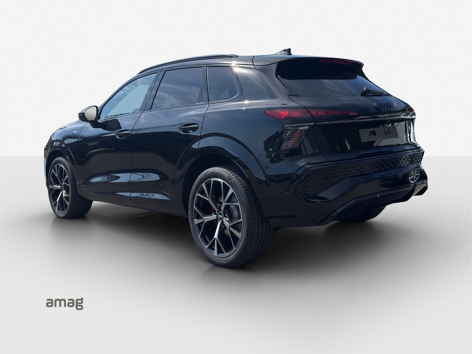 AUDI Q3 SUV TFSI 110 kW, Essence, Voiture nouvelle, Automatique - 3