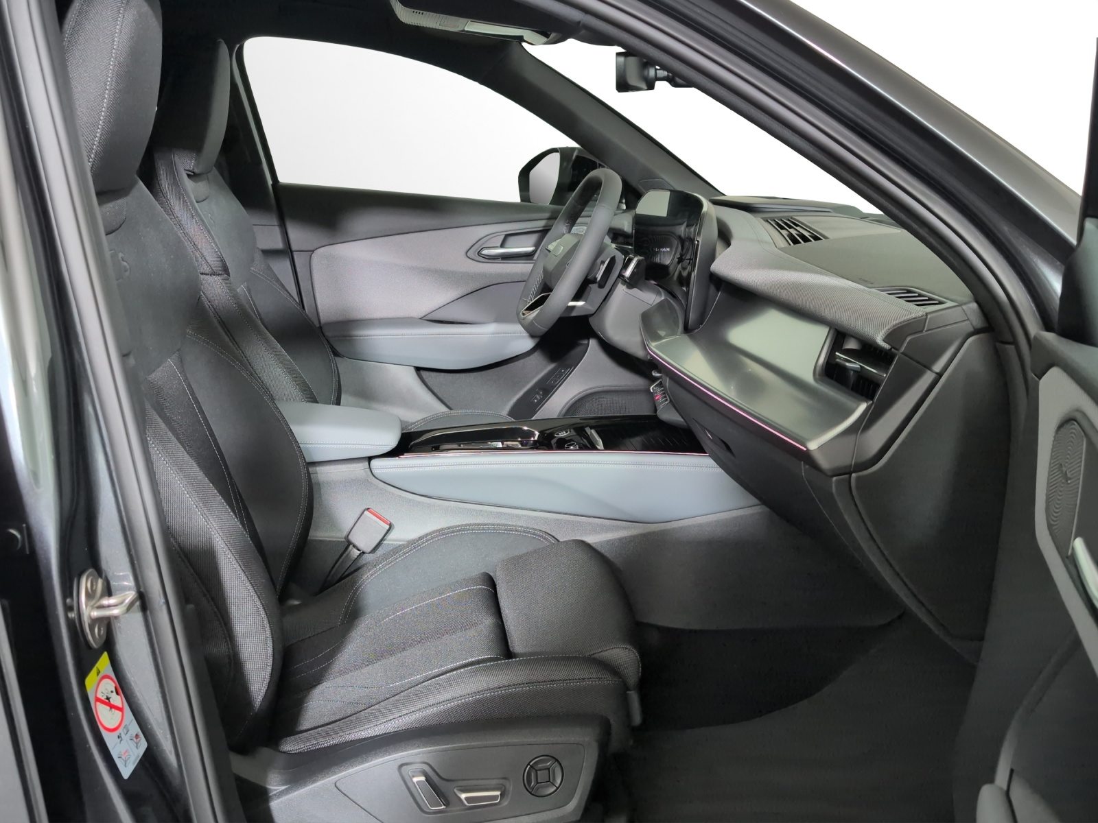 AUDI Q3 SB TFSI 110 kW, Petrol, New car, Automatic - 7