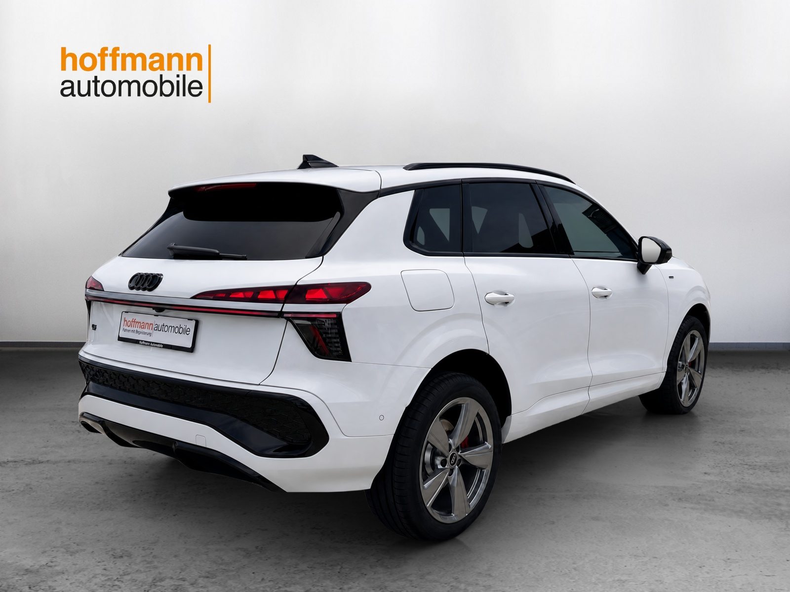 AUDI Q3 SUV e-hybrid 200 kW, Hybride Intégral Essence/Électricité, Voiture nouvelle, Automatique - 4