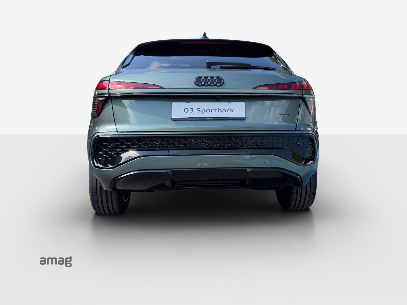 AUDI Q3 SB TFSI 195 kW, Benzin, Neuwagen, Automatik - 4