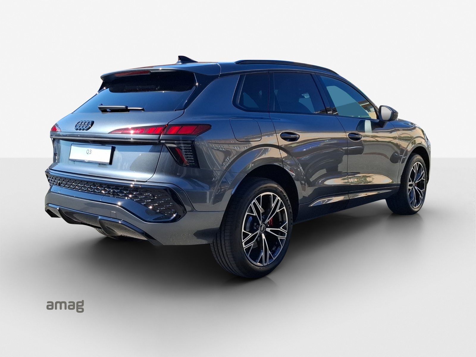 AUDI Q3 SUV e-hybrid 200 kW, Voll-Hybrid Benzin/Elektro, Neuwagen, Automatik - 5