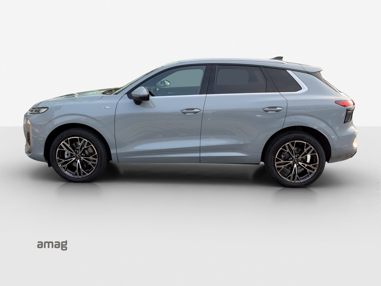 AUDI Q3 SUV TFSI 150 kW, Benzina, Auto nuove, Automatico - 2