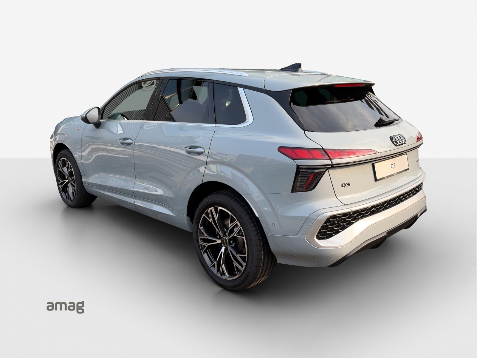 AUDI Q3 SUV TFSI 150 kW, Benzina, Auto nuove, Automatico - 3