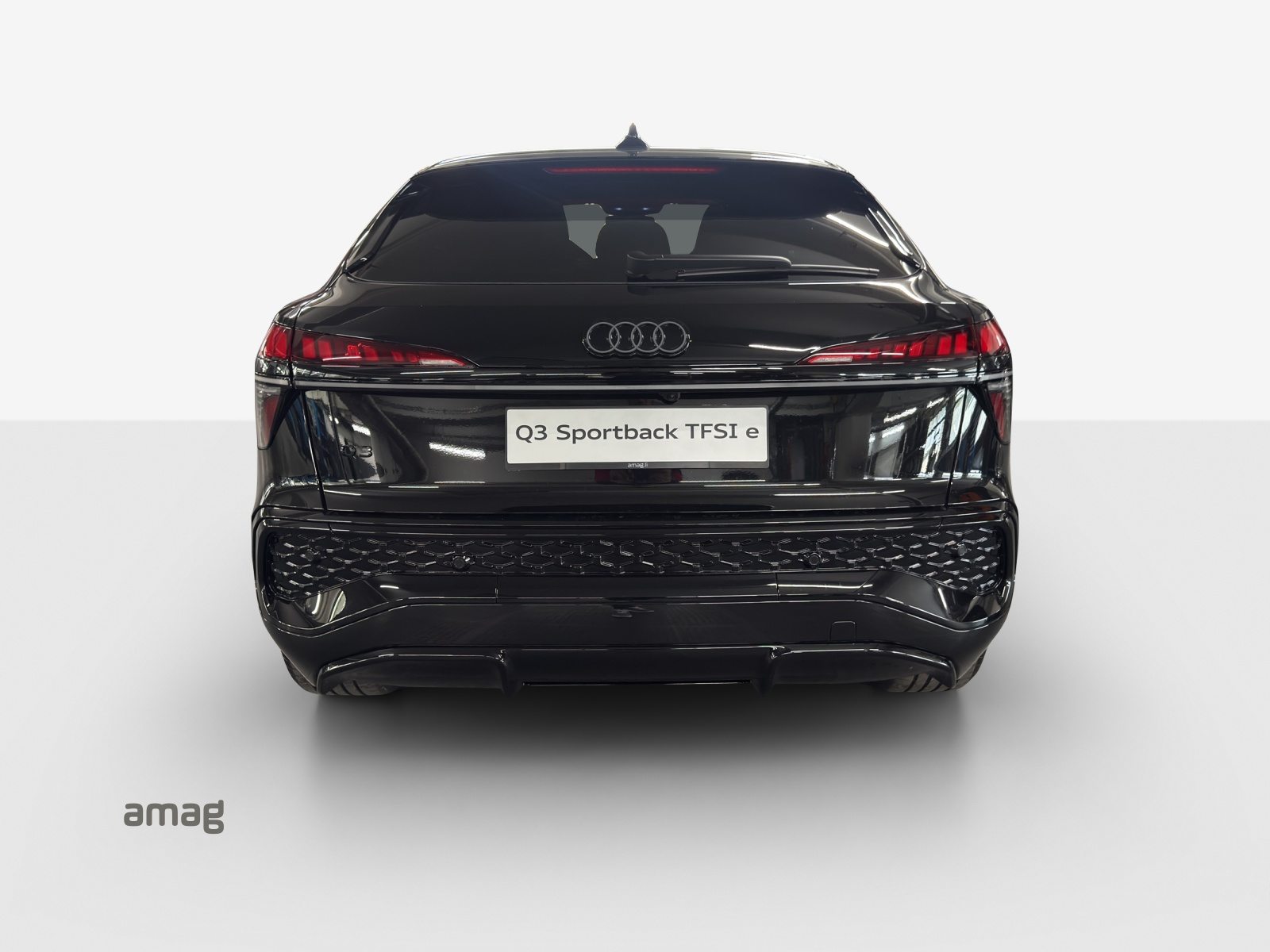 AUDI Q3 SB e-hybrid 200 kW, Full-Hybrid Petrol/Electric, New car, Automatic - 4