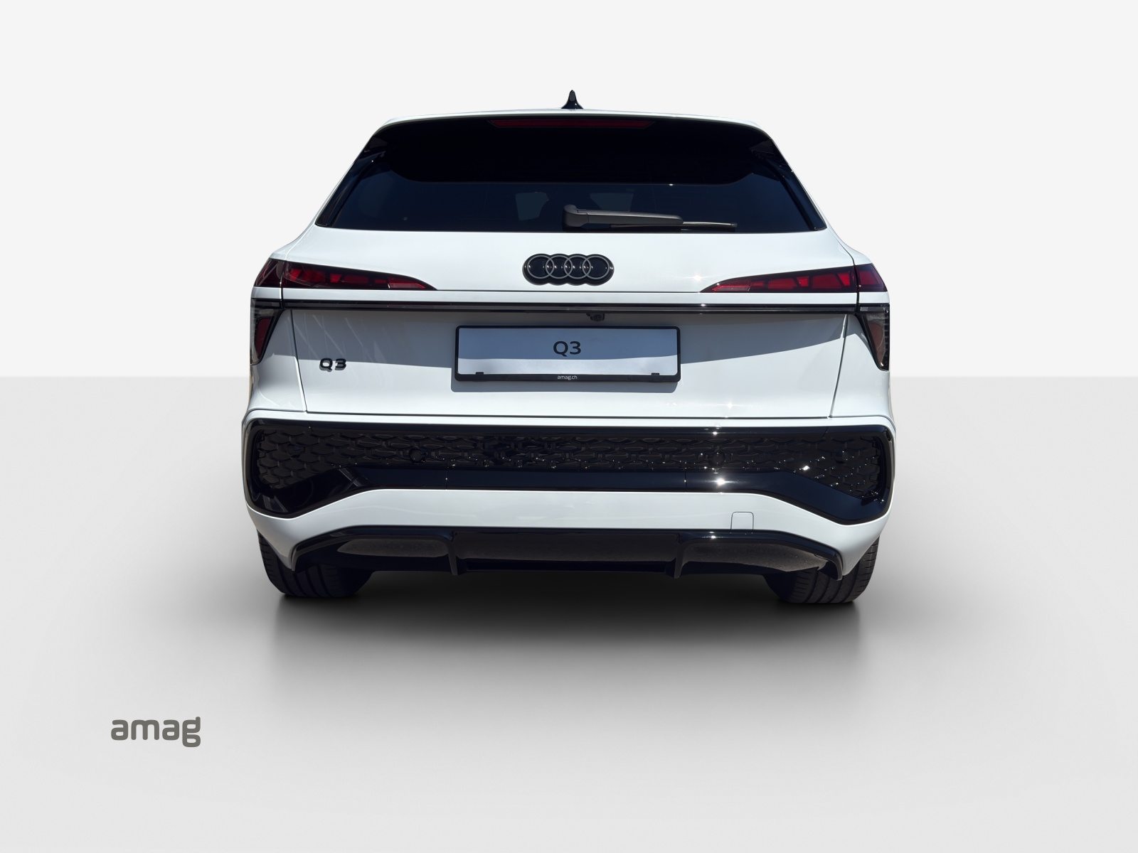 AUDI Q3 SUV e-hybrid 200 kW, Hybride Intégral Essence/Électricité, Voiture nouvelle, Automatique - 5