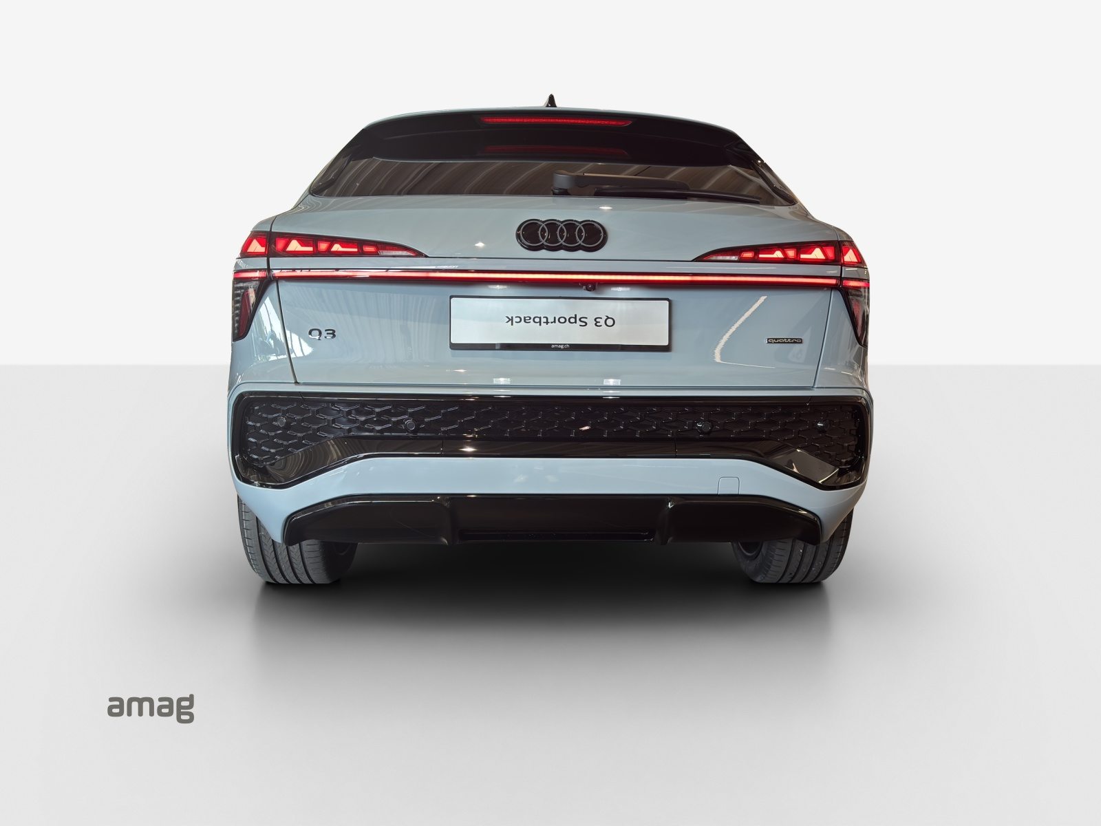 AUDI Q3 SB TFSI 195 kW, Benzina, Auto nuove, Automatico - 4
