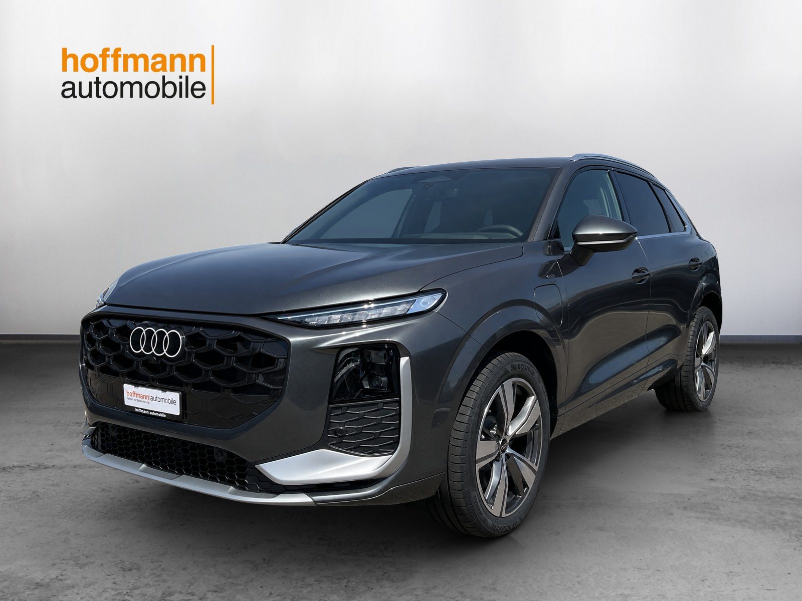AUDI Q3 SUV e-hybrid 200 kW