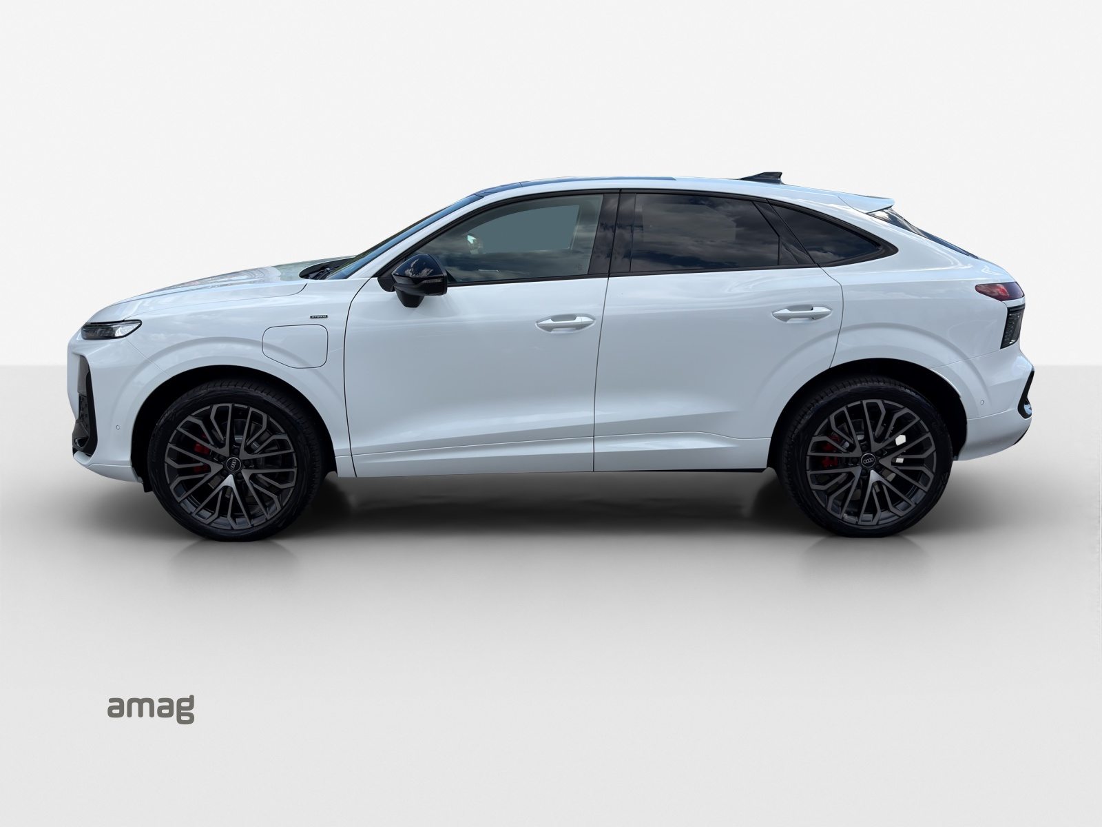 AUDI Q3 SB e-hybrid 200 kW, Voll-Hybrid Benzin/Elektro, Neuwagen, Automatik - 2