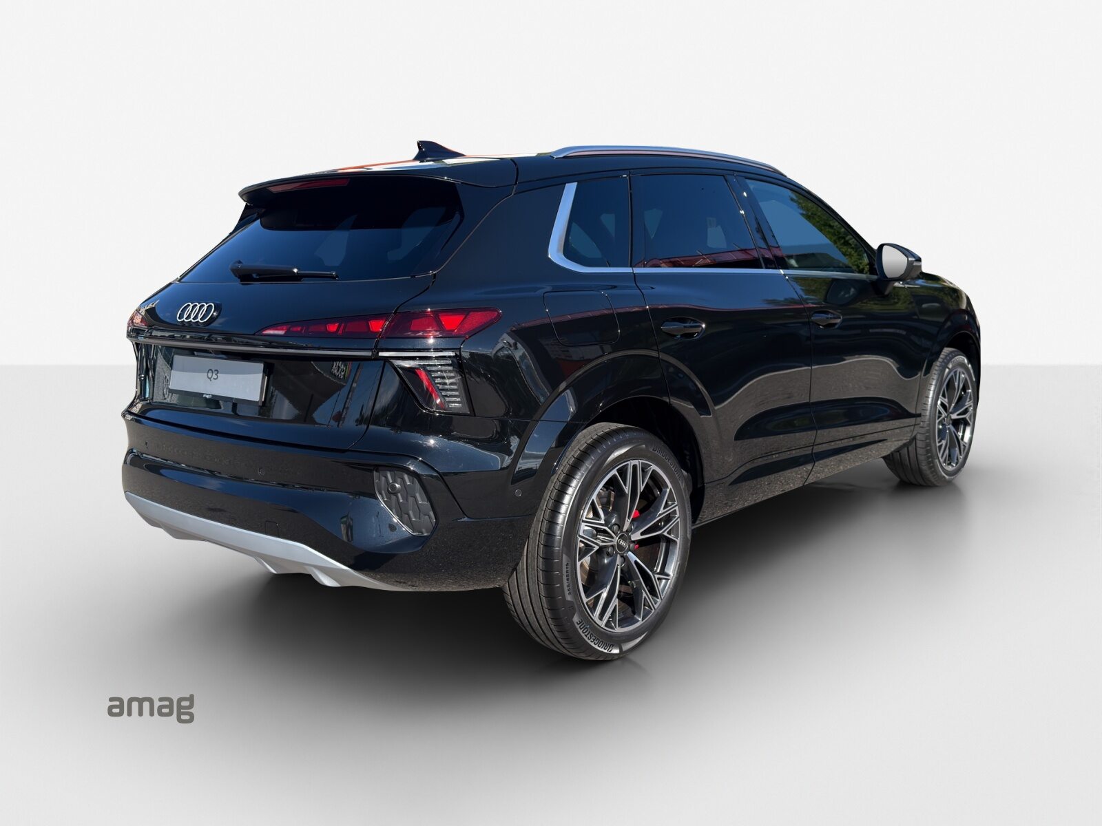 AUDI Q3 SUV TFSI 110 kW, Essence, Voiture nouvelle, Automatique - 5