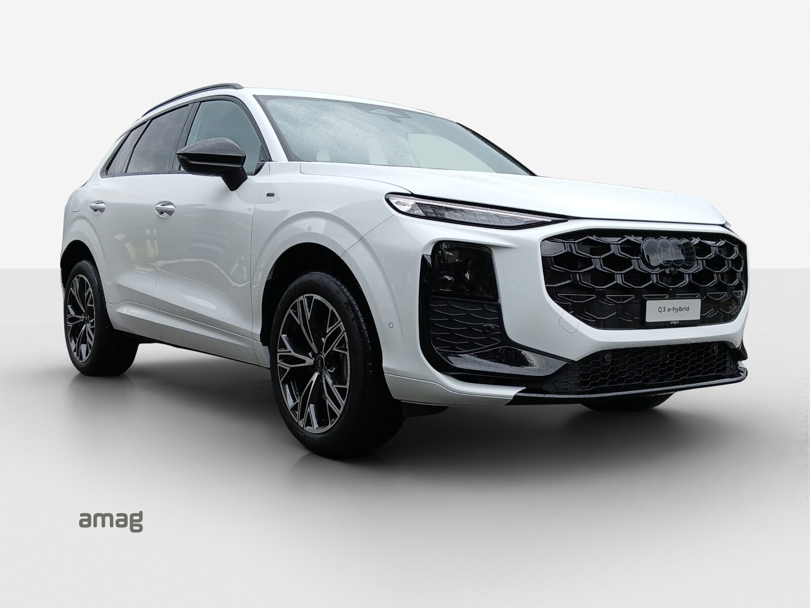 AUDI Q3 SUV e-hybrid 200 kW, Voll-Hybrid Benzin/Elektro, Neuwagen, Automatik - 6