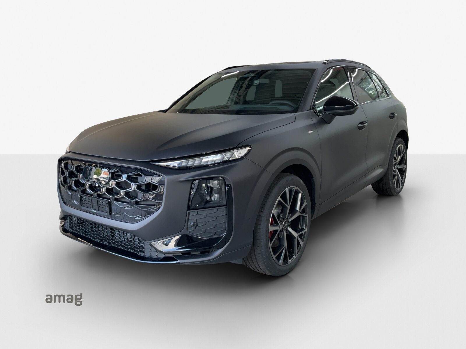 AUDI Q3 SUV TFSI 195 kW