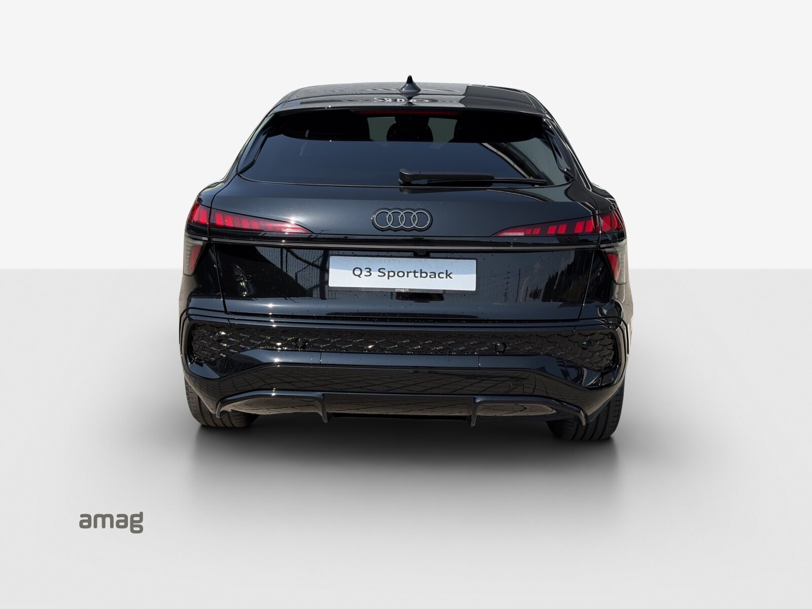 AUDI Q3 SB e-hybrid 200 kW, Full-Hybrid Petrol/Electric, New car, Automatic - 4